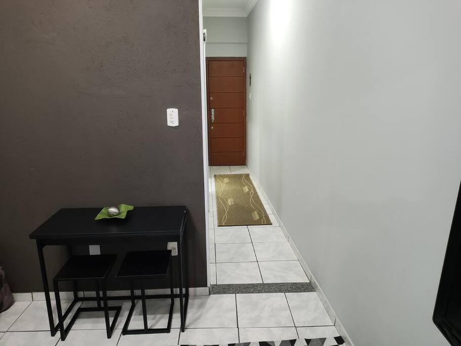 Apê completo em Copacabana/RJ.