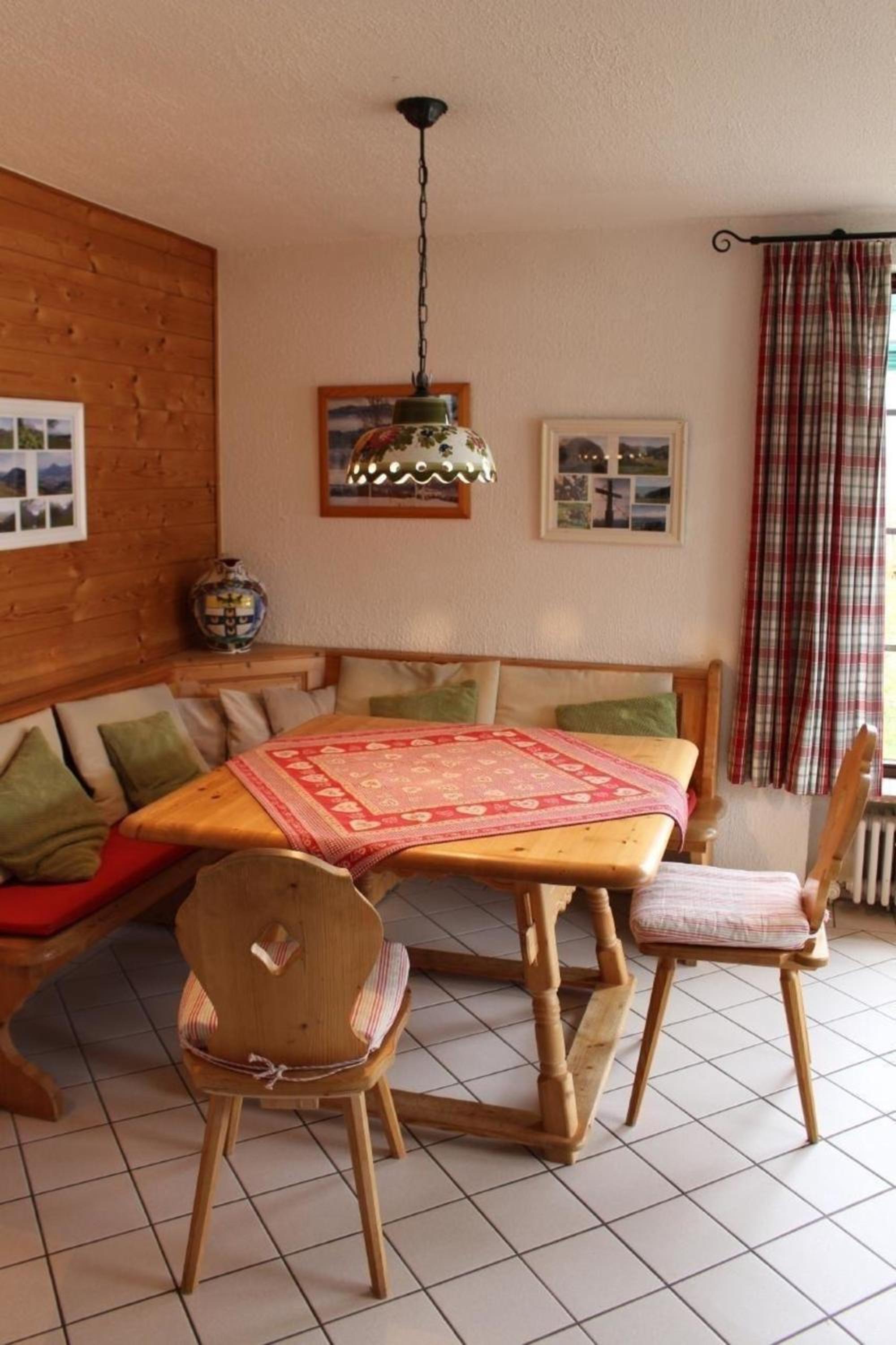 Ferienhaus Alpkönigin in Missen mit Garten und Terrasse