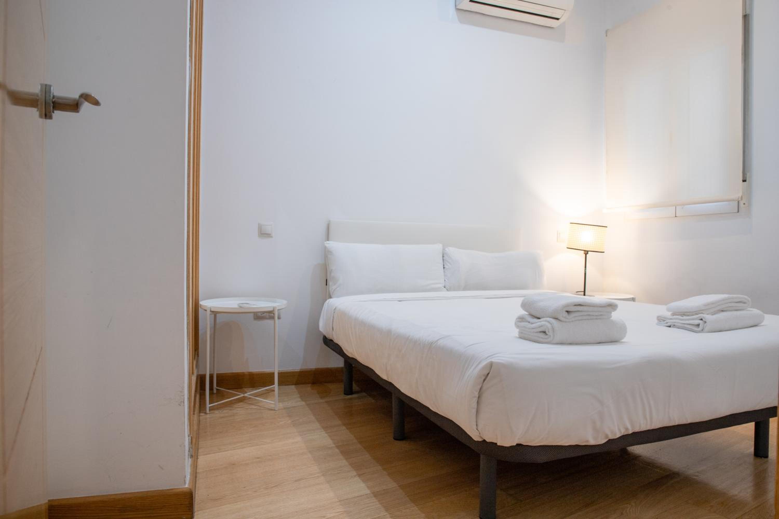 Gran Vía - Tu Apartamento Ideal para Disfrutar Madrid al Máximo photo 5