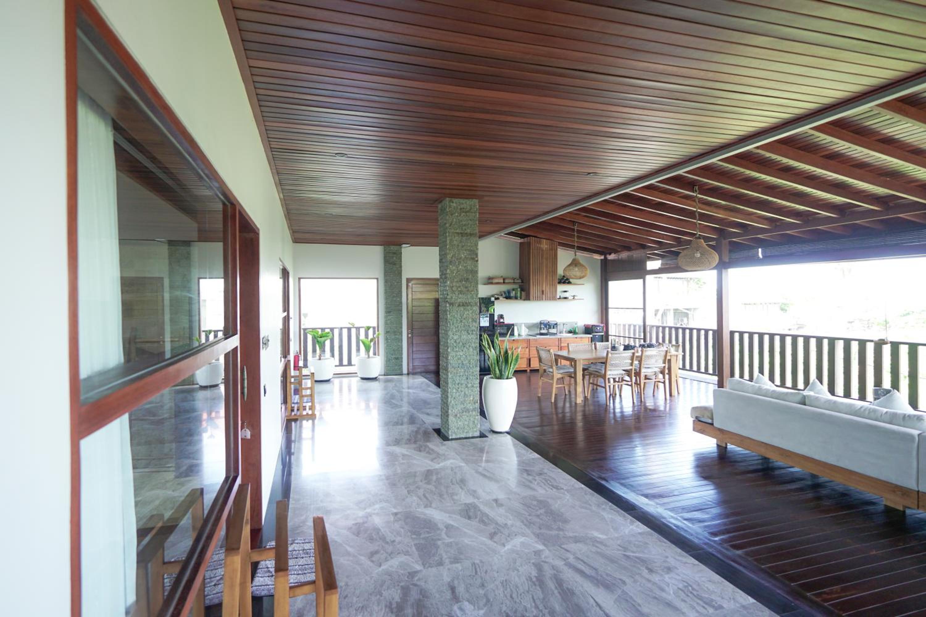 Tropical Beach House Bali