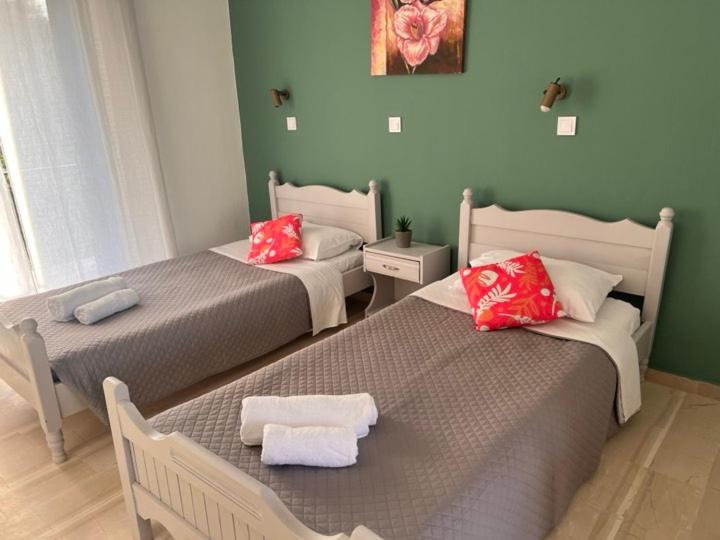 THIMIOSHOUSE photo 5