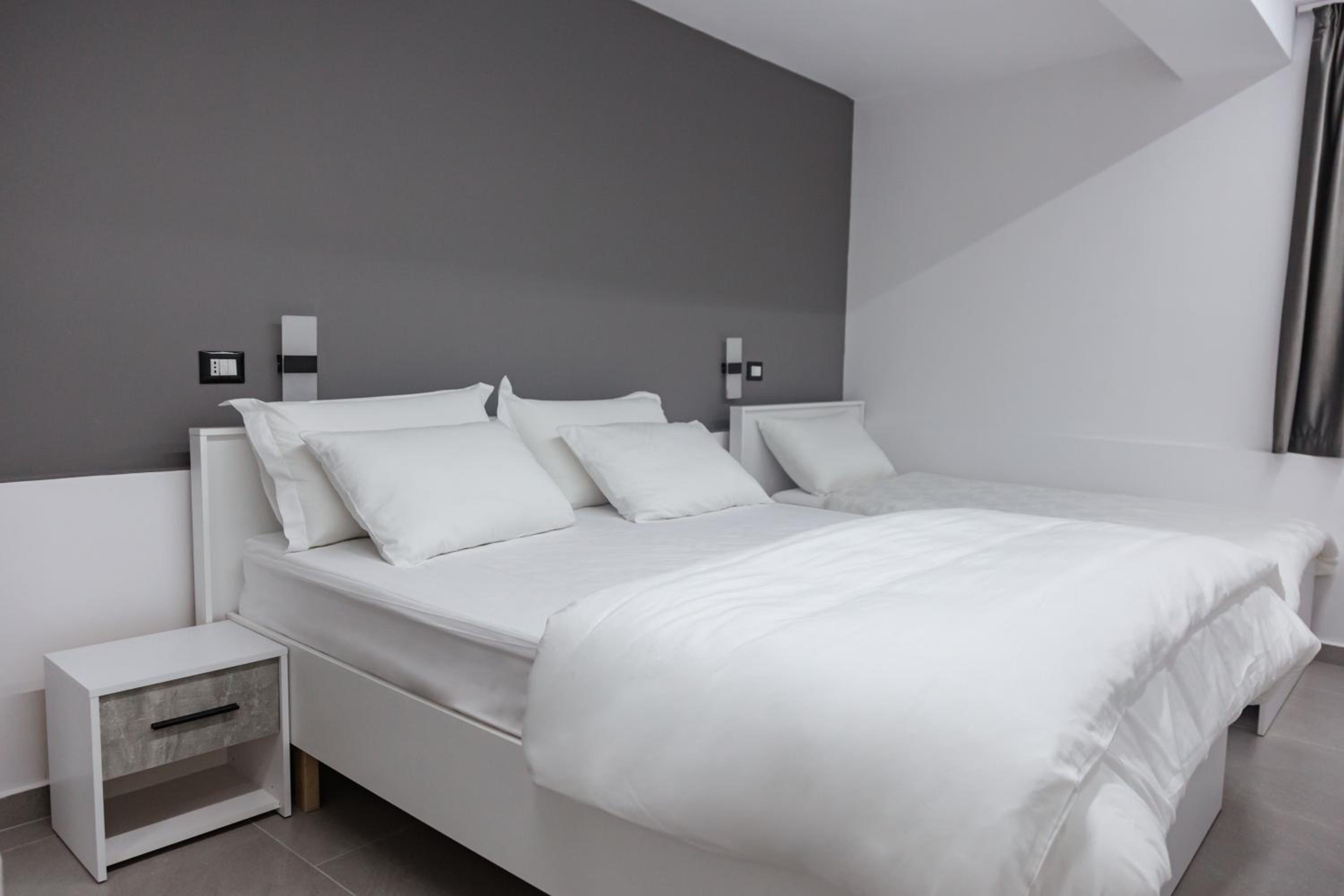 Mon Privé Apartment Tirana