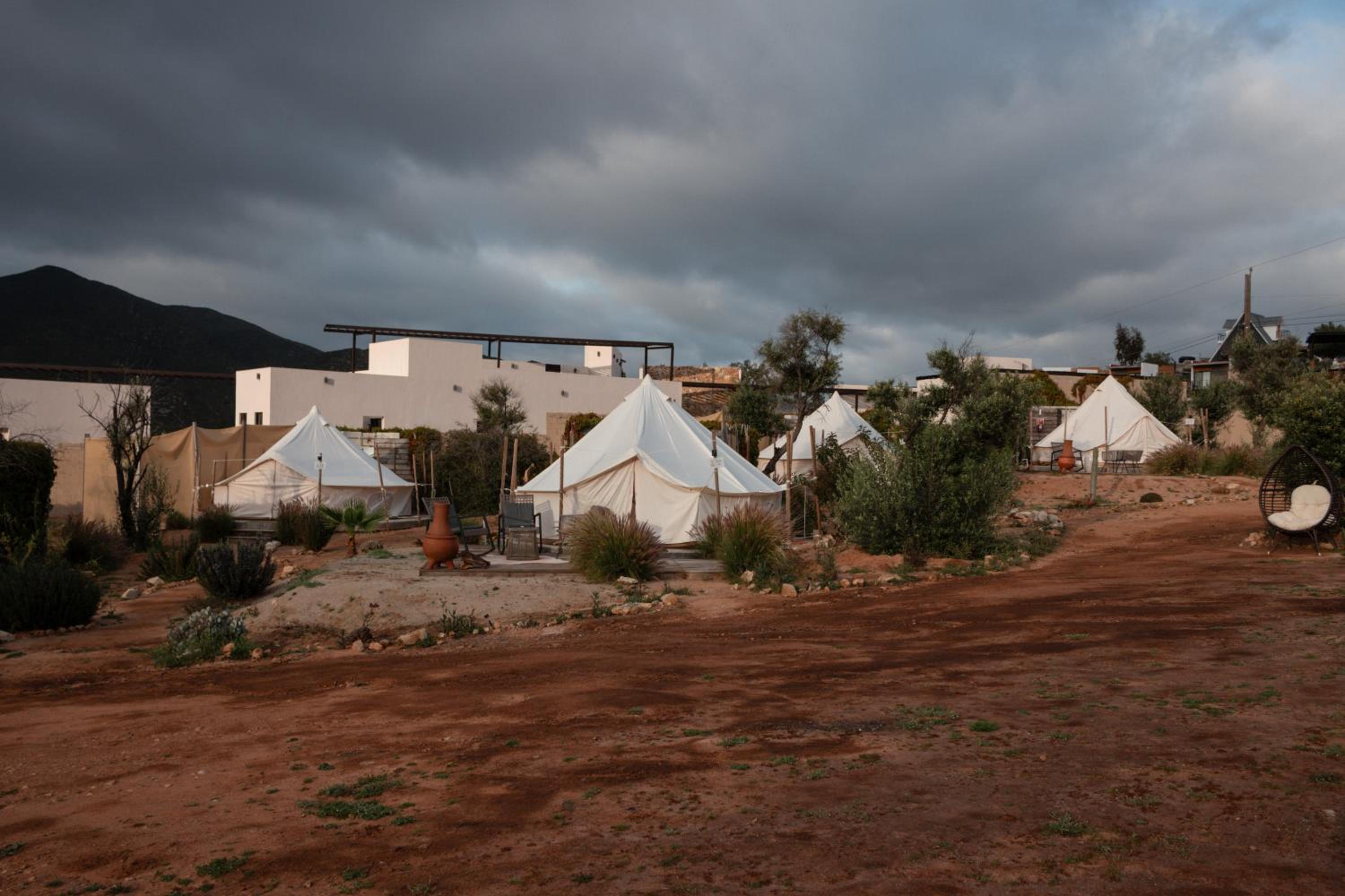 Ensenada Vacations - Glamping Valle de Guadalupe with Private Bathrooms by YUMA Resort - Property Image 17