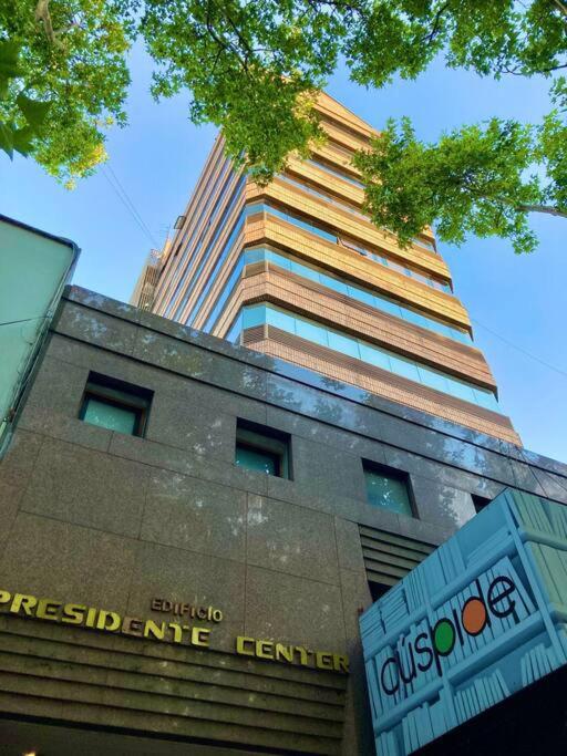 Hermoso y cómodo Dpto. Microcentro Mza c/ cochera