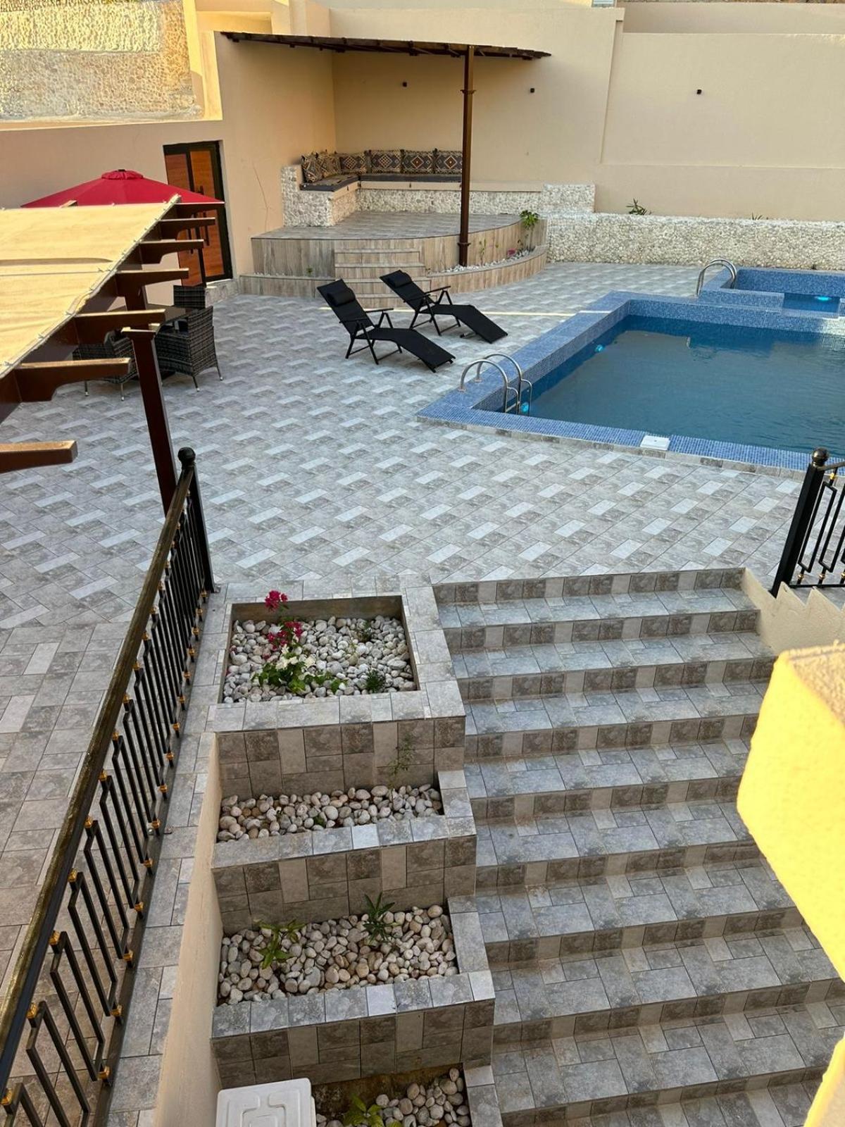 WADI BANI KALED REST HOUSE