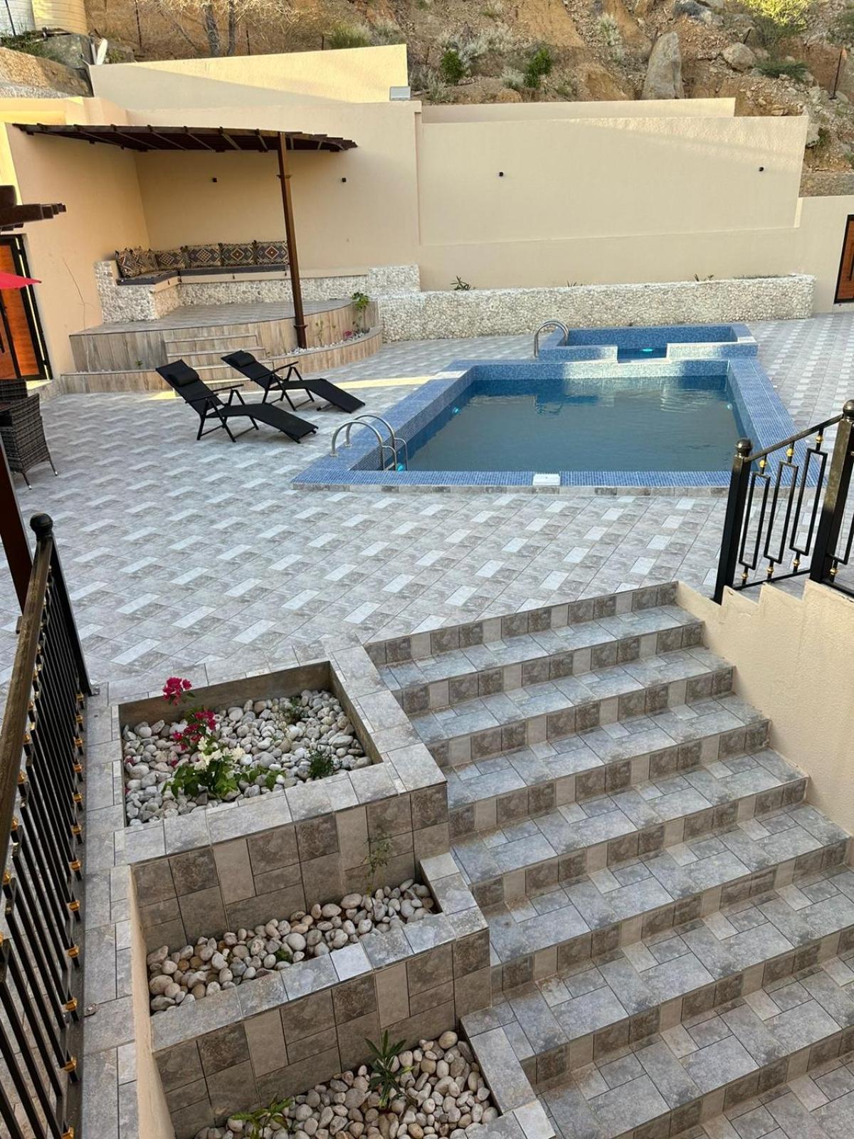 WADI BANI KALED REST HOUSE