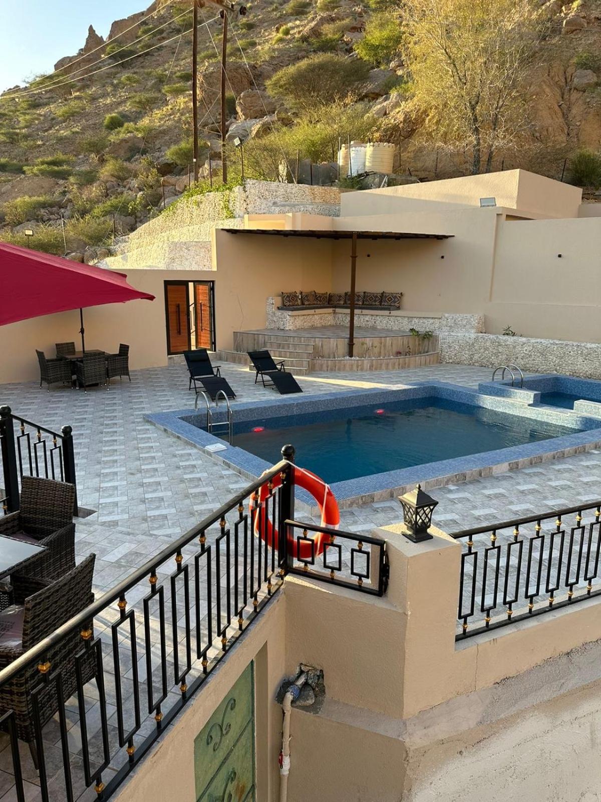 WADI BANI KALED REST HOUSE