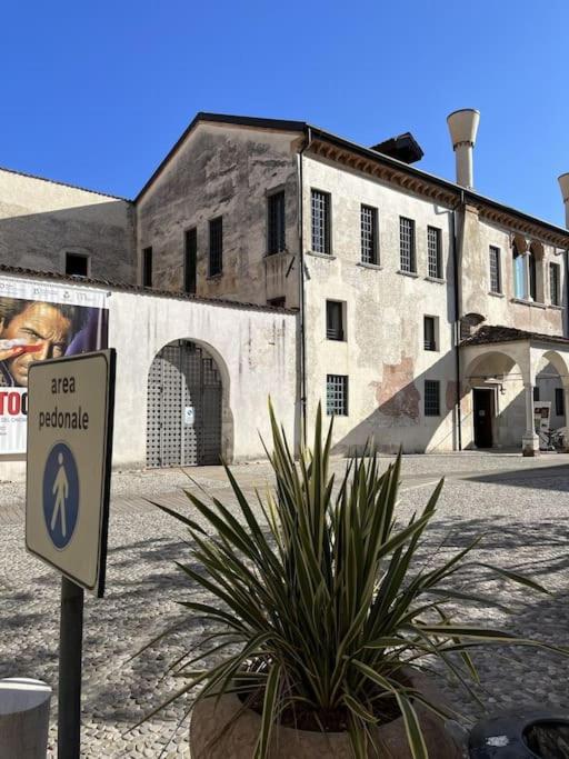 Centro Historico - Via Santa Caterina, Treviso, Italy view 5