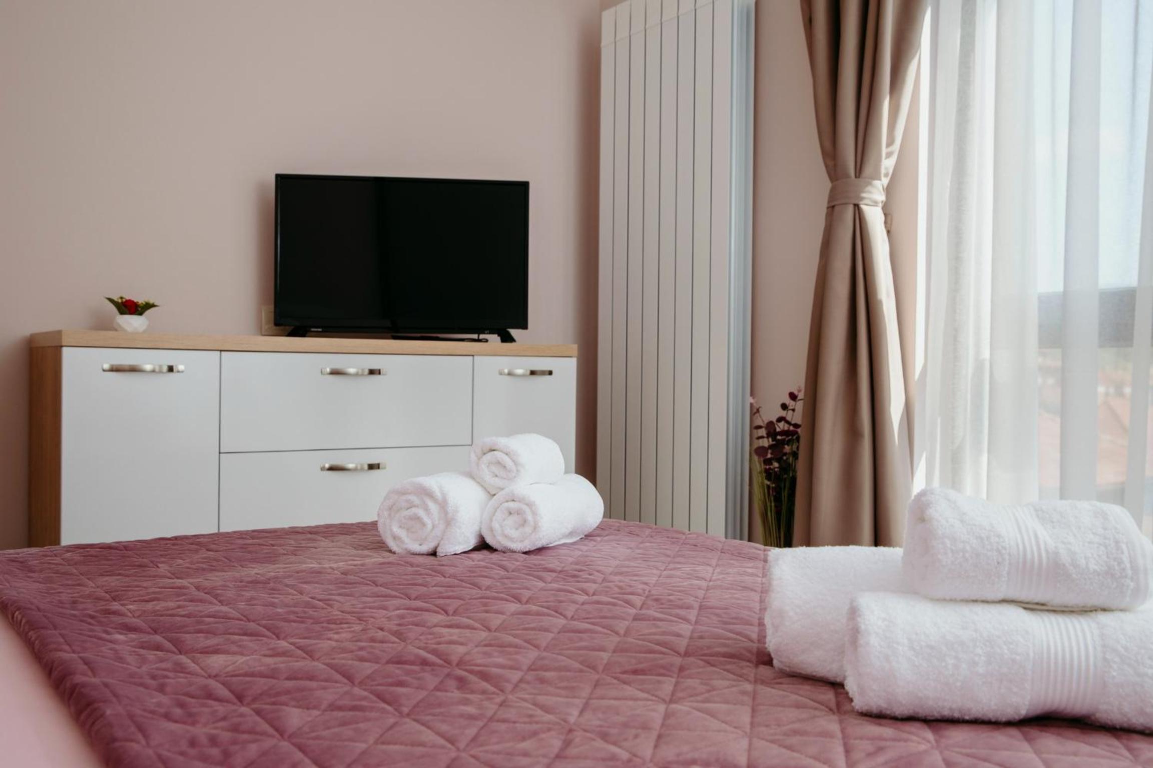 Rose Valley apartment