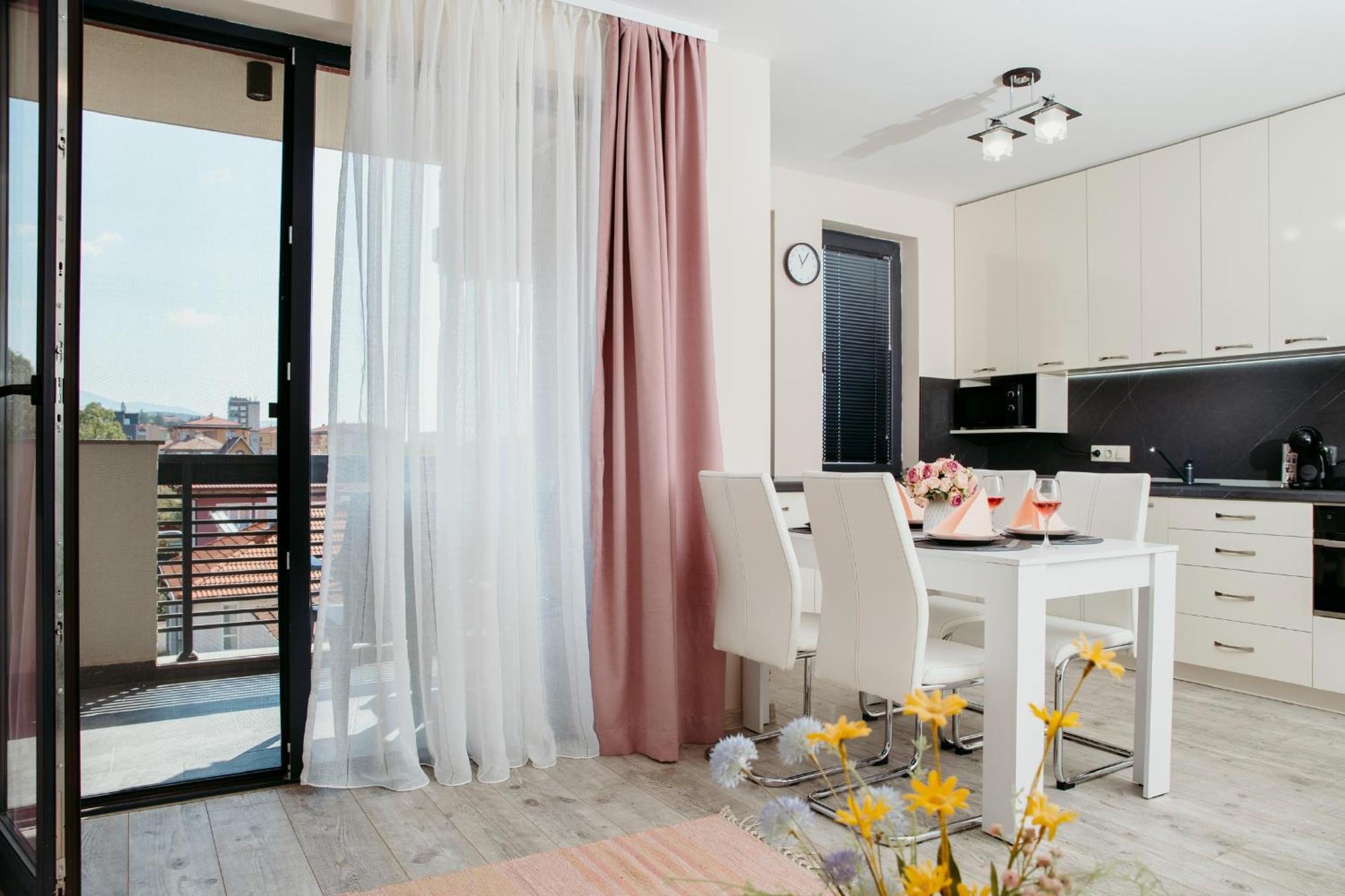 Rose Valley apartment