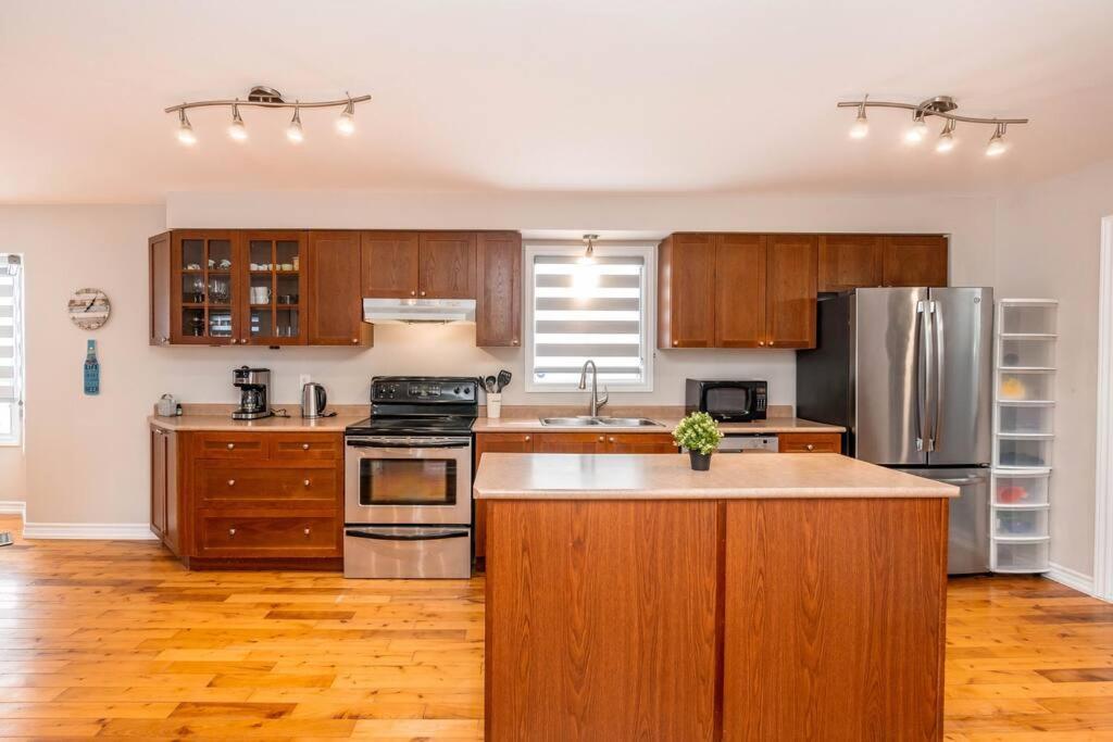 Cottage right across Lake Simcoe in Innisfil