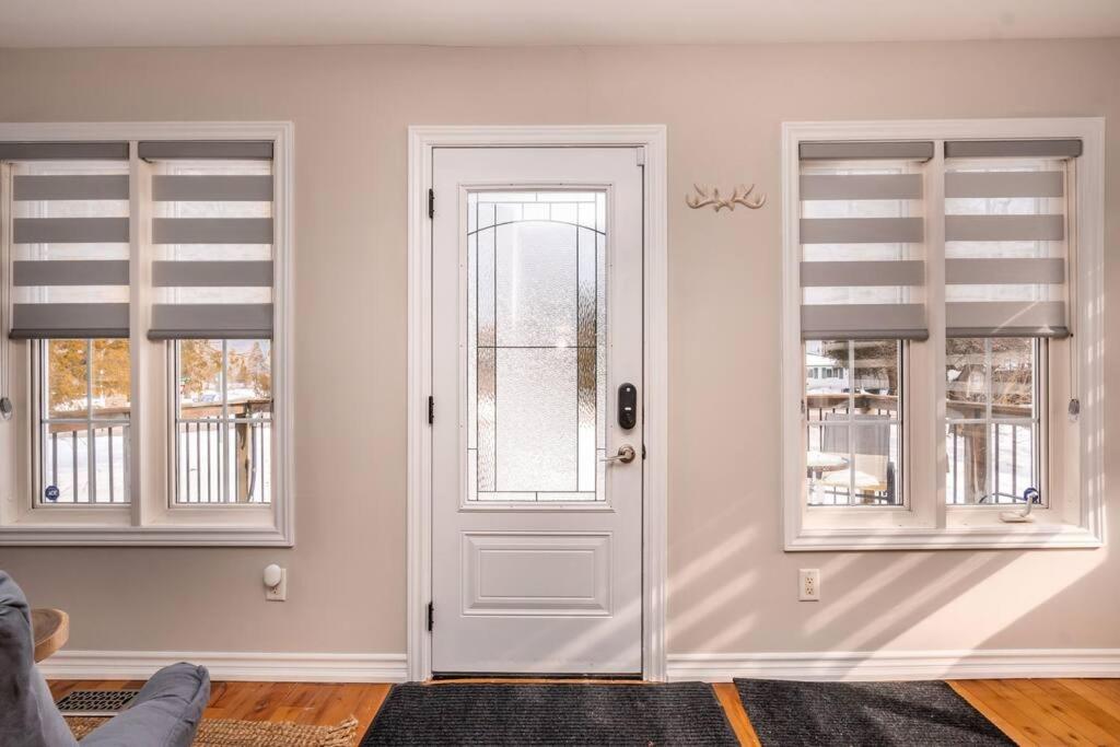 Cottage right across Lake Simcoe in Innisfil