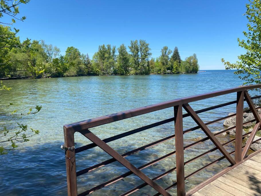 Cottage right across Lake Simcoe in Innisfil
