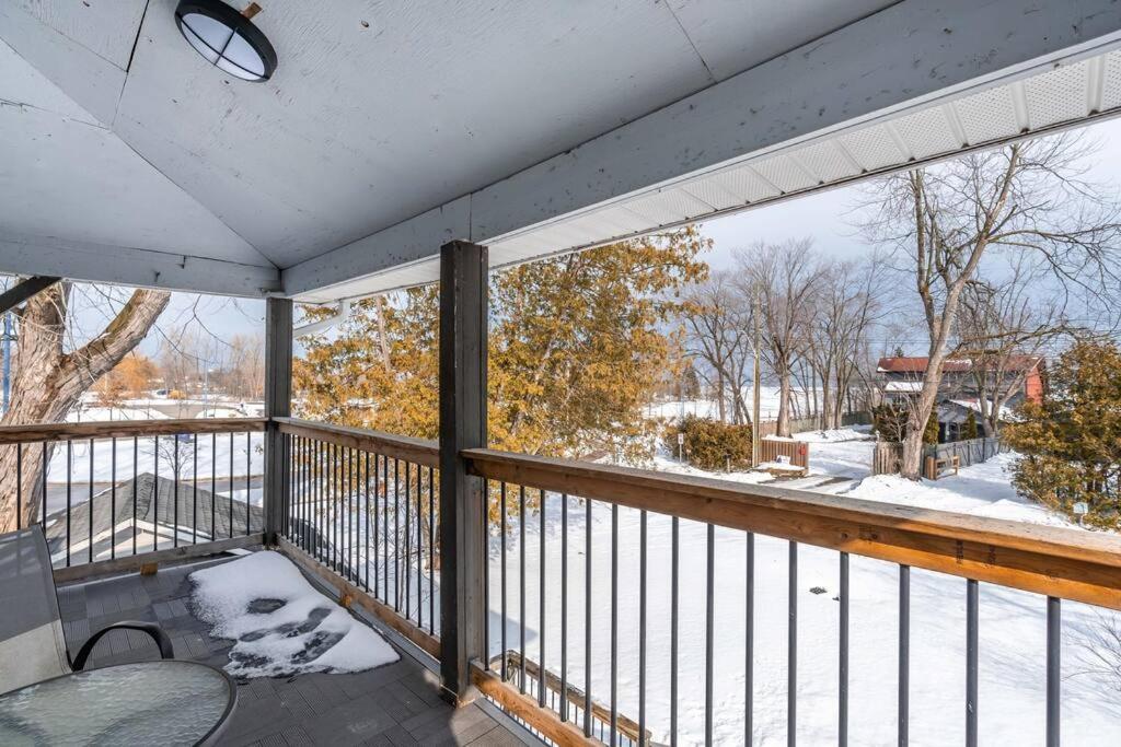 Cottage right across Lake Simcoe in Innisfil