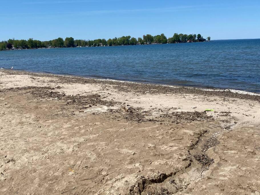 Cottage right across Lake Simcoe in Innisfil