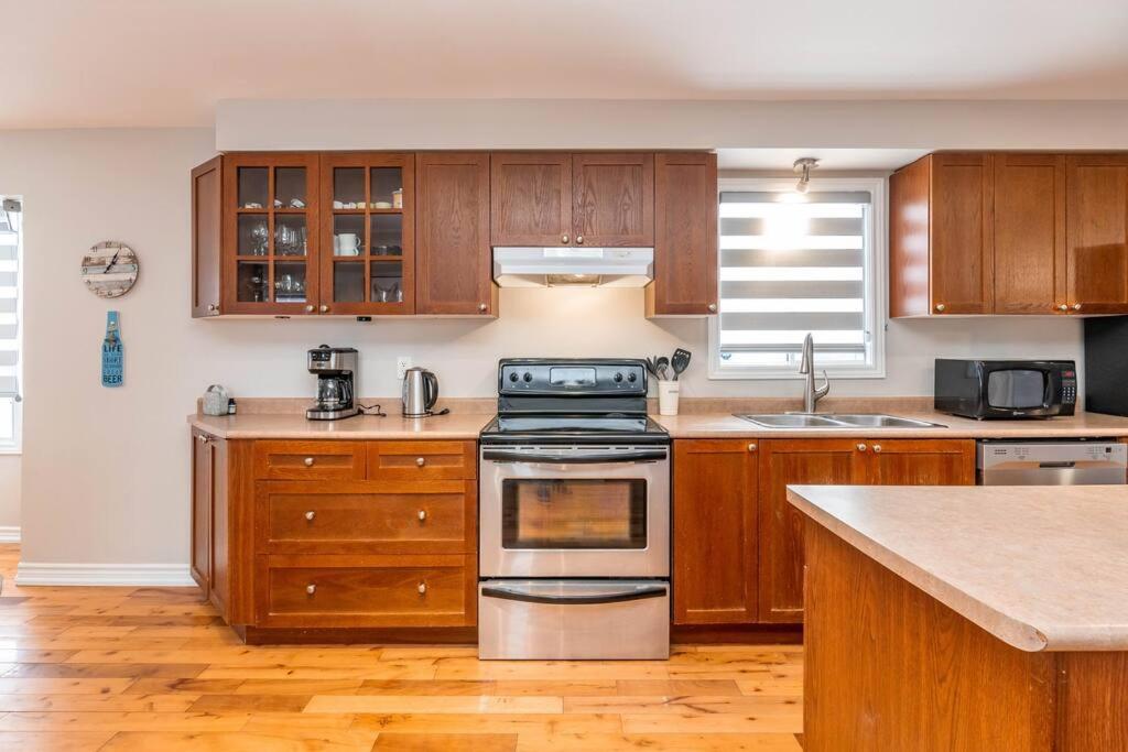 Cottage right across Lake Simcoe in Innisfil