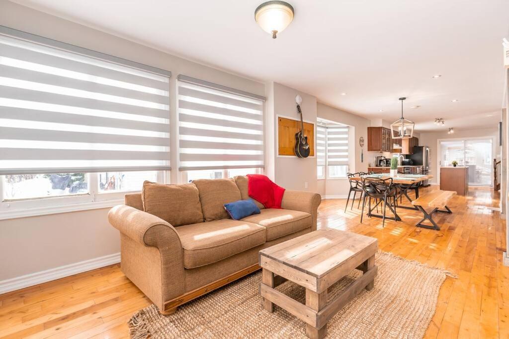 Cottage right across Lake Simcoe in Innisfil