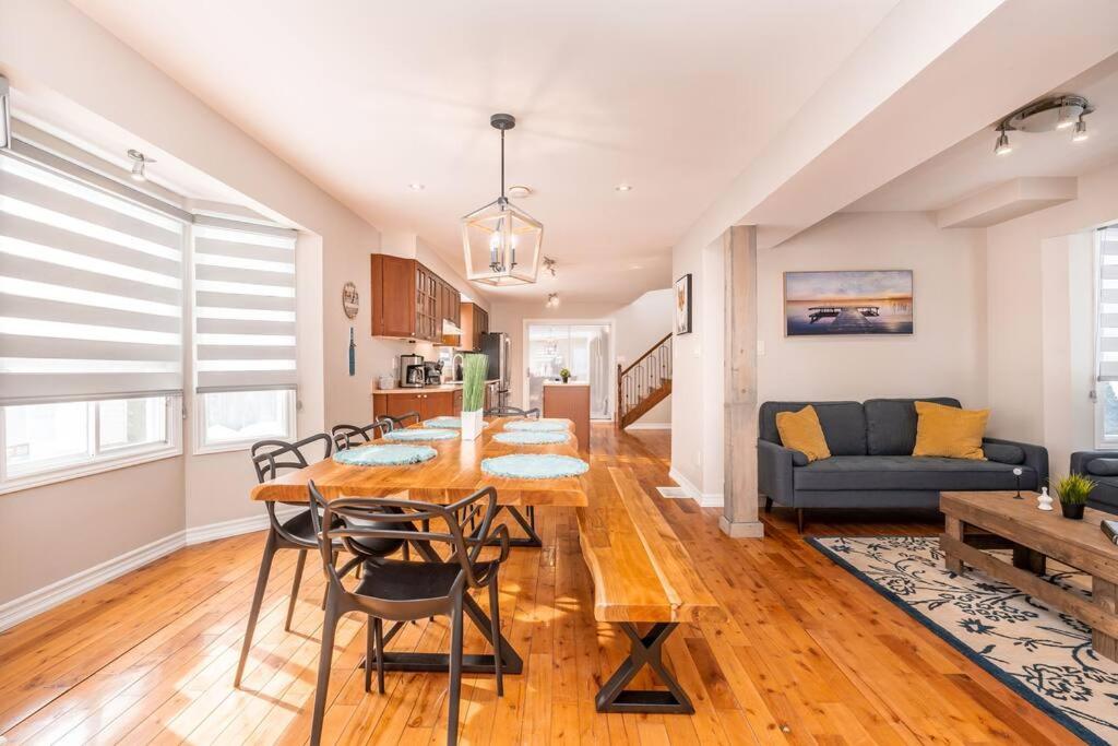 Cottage right across Lake Simcoe in Innisfil