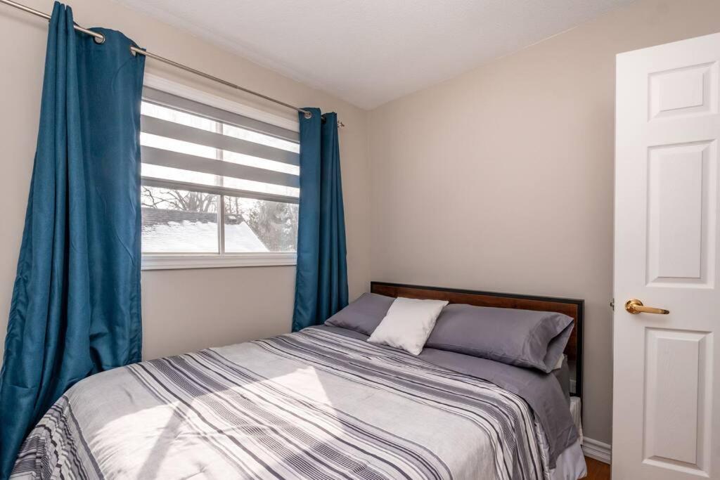 Cottage right across Lake Simcoe in Innisfil