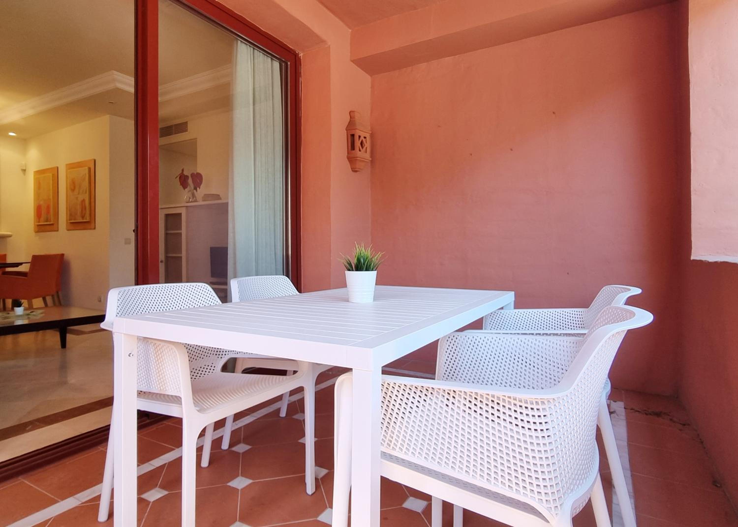 Jardines de Don Carlos Apartment