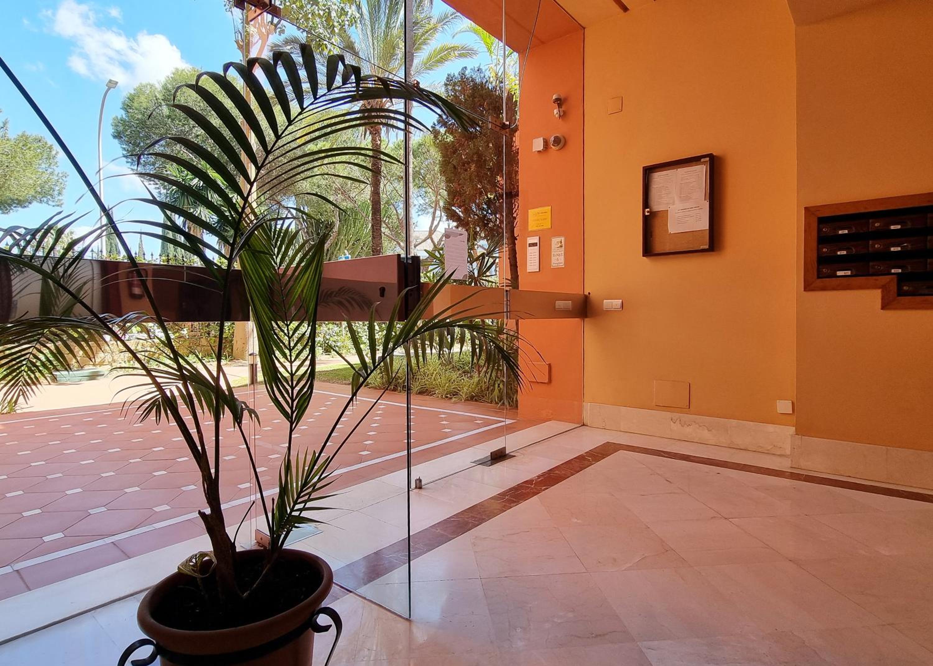 Jardines de Don Carlos Apartment