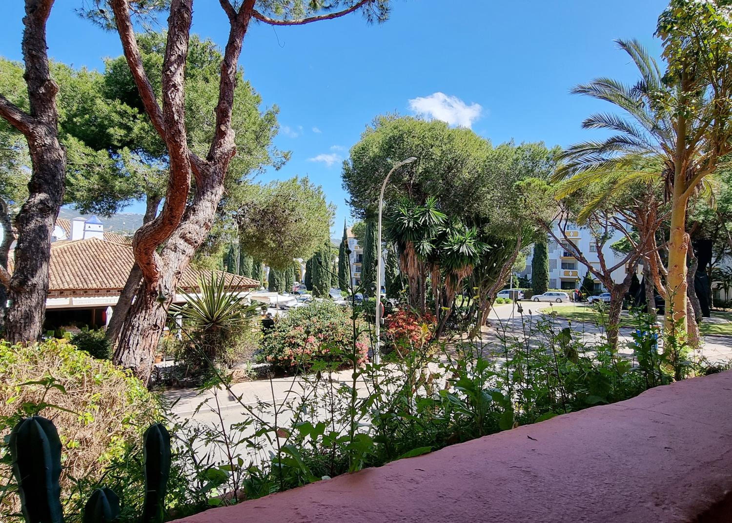 Jardines de Don Carlos Apartment