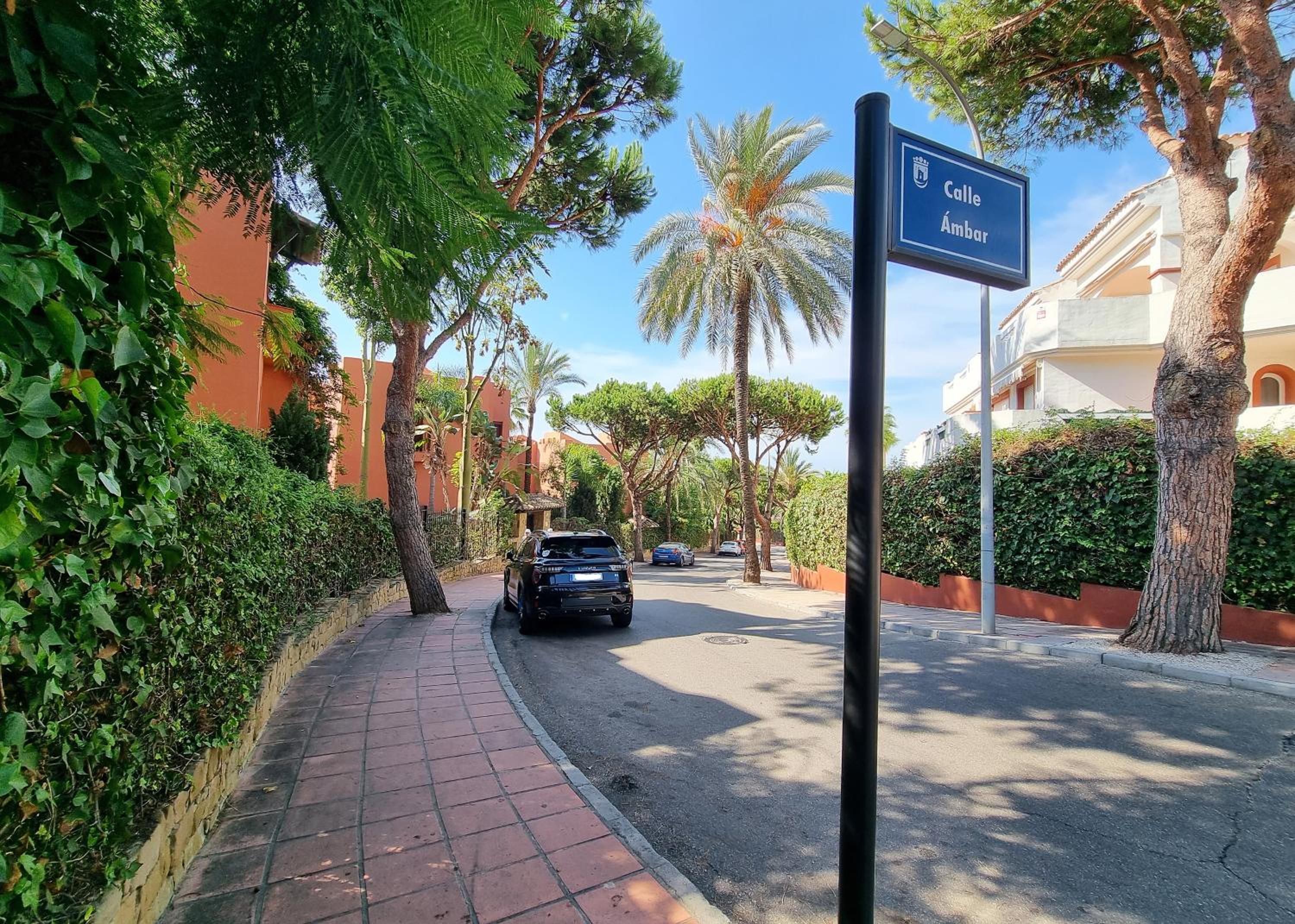 Jardines de Don Carlos Apartment