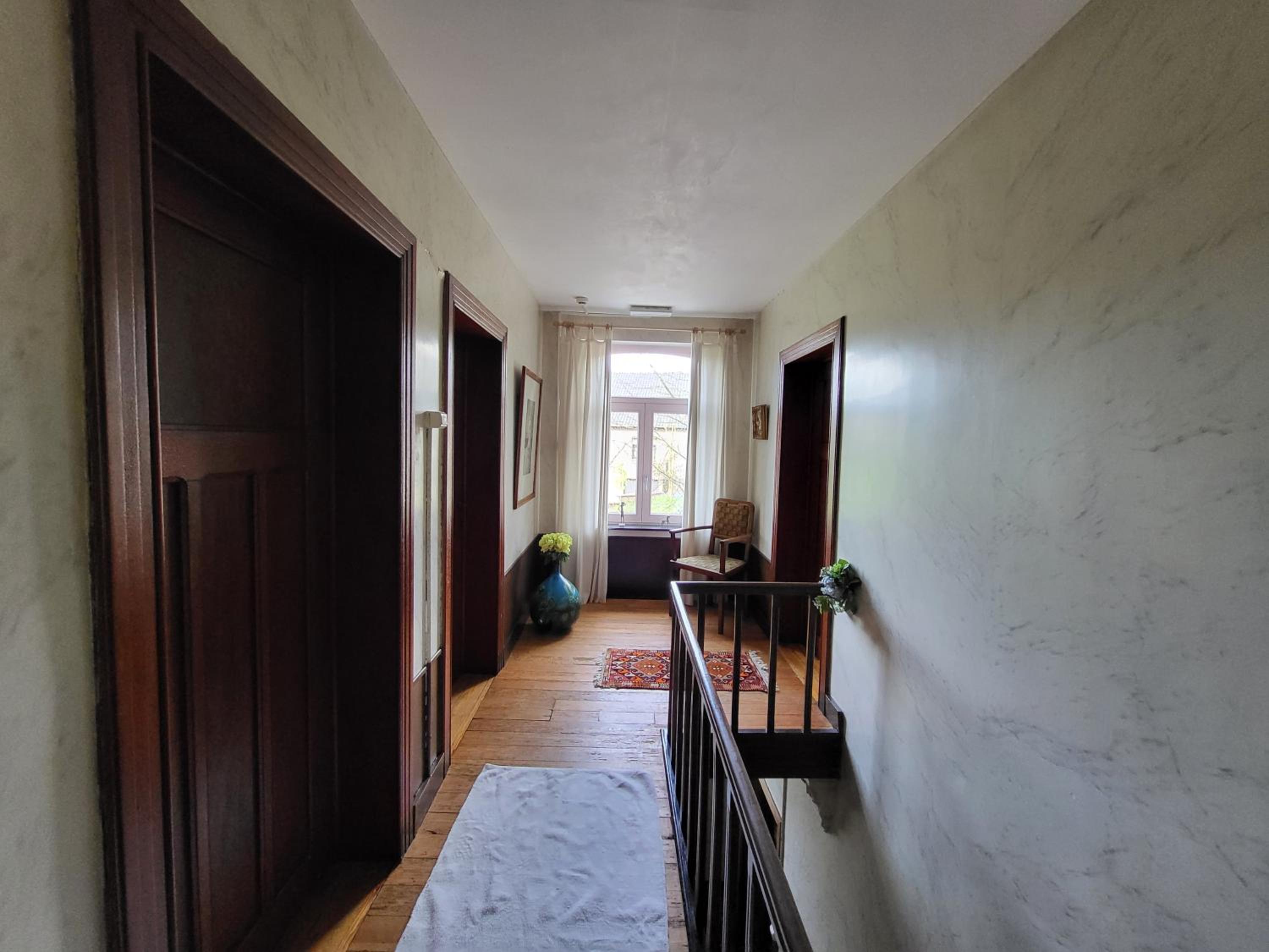 Charming and cosy ART DECO house in old historic farm with private natural pool and gardens with hiking and cycling trails nearby