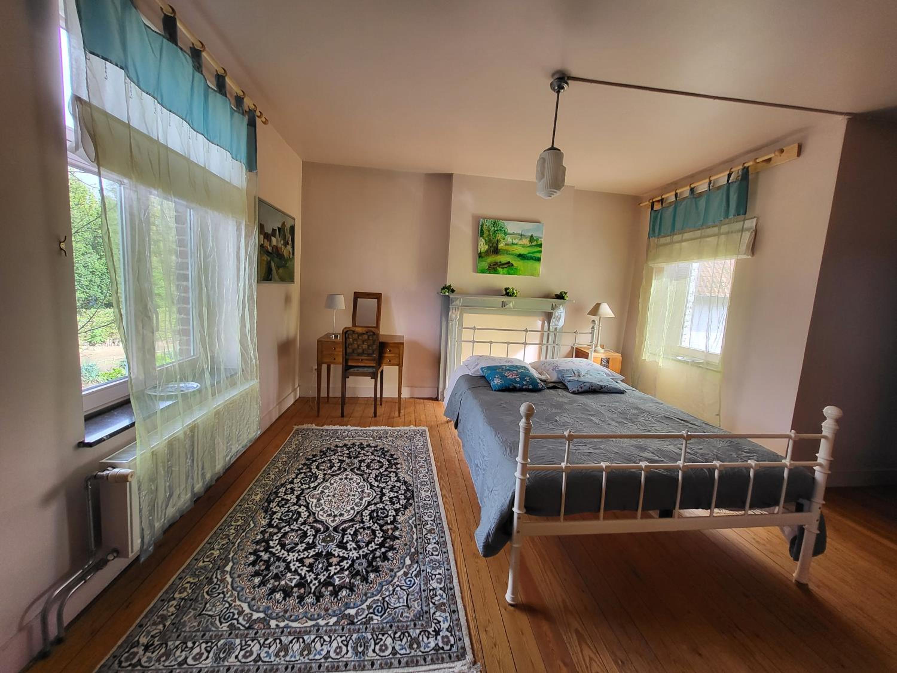 Charming and cosy ART DECO house in old historic farm with private natural pool and gardens with hiking and cycling trails nearby