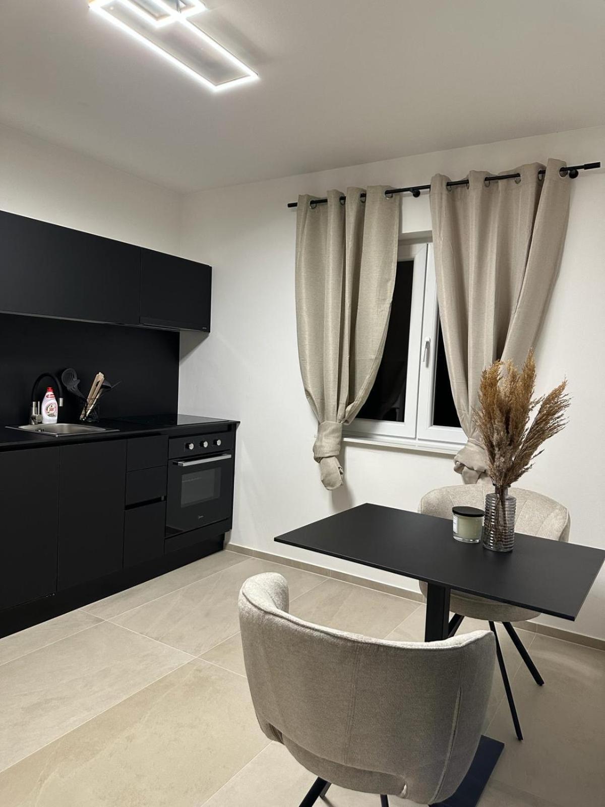 Sea Dreams Apartments