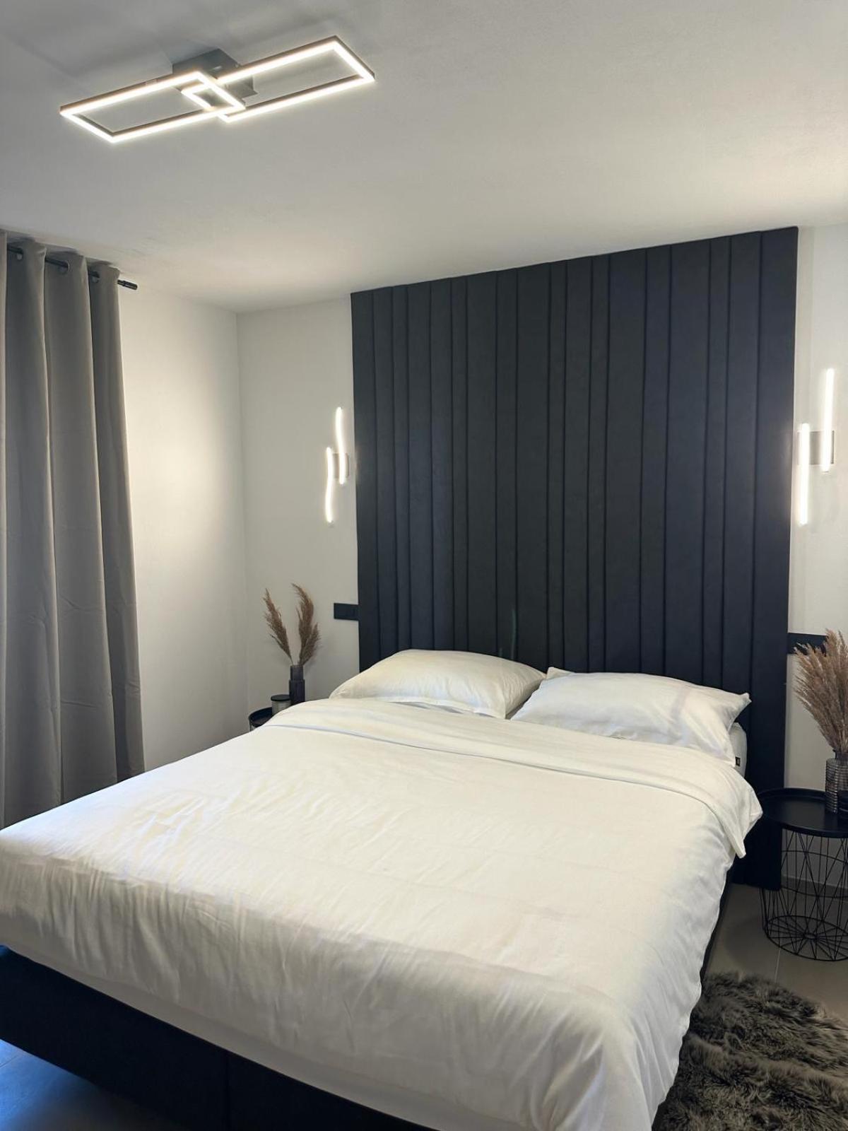 Sea Dreams Apartments