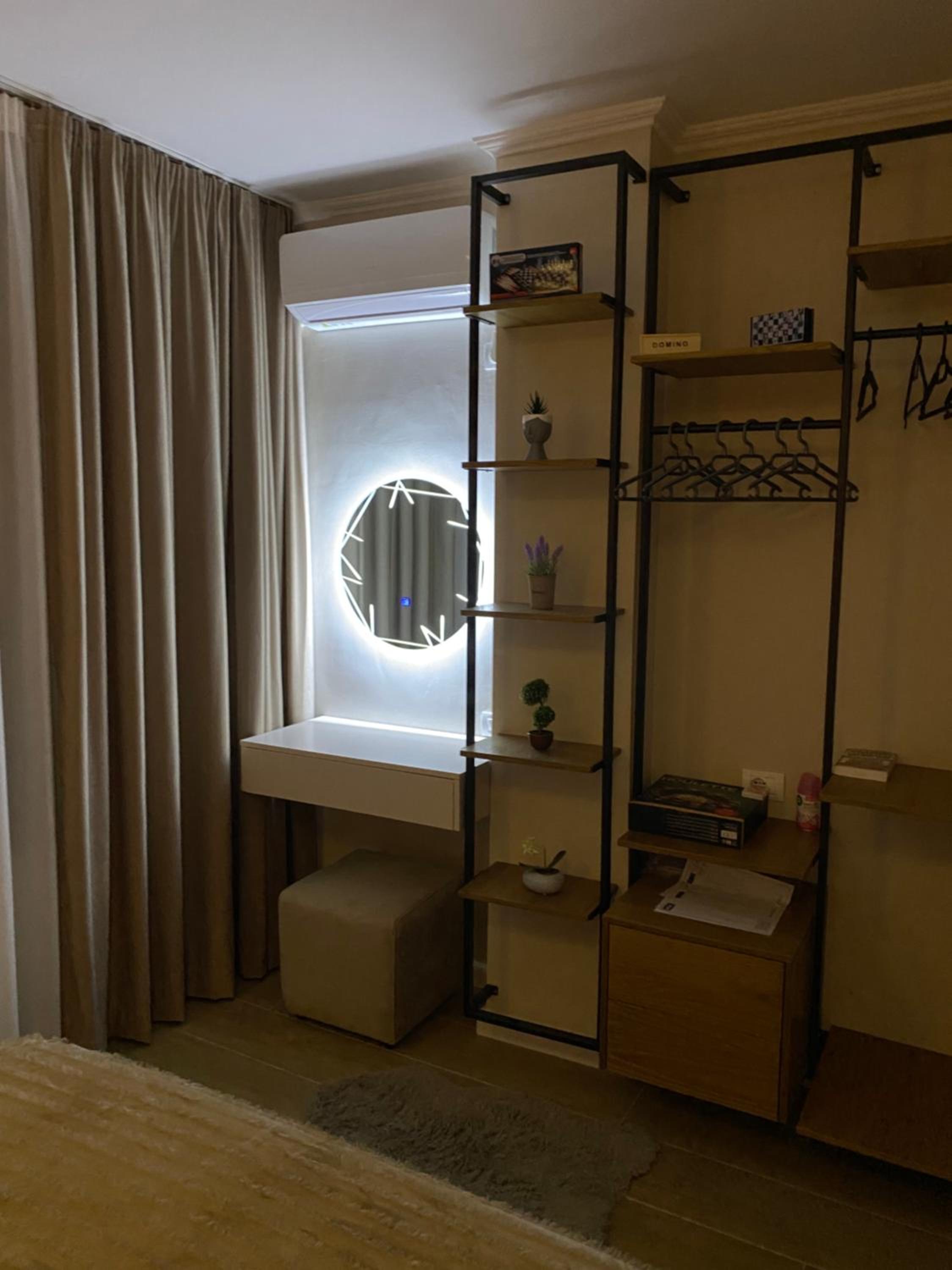 En's Beach Apartment (Two Steps From The Sea) Luxury Apartment in Mali i Robit, GOLEM