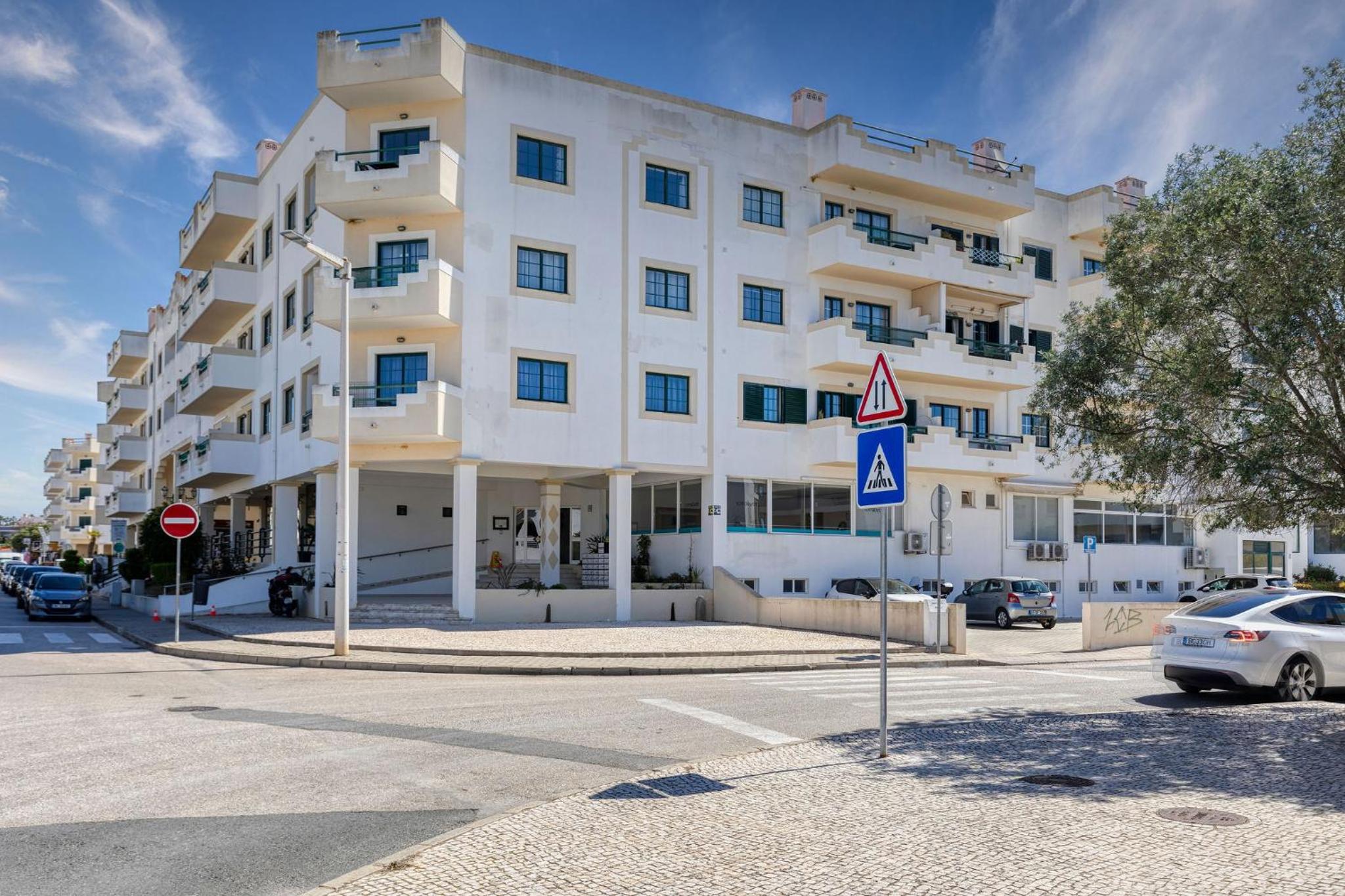 Two Bedroom Apartment in Dunas de Alvor