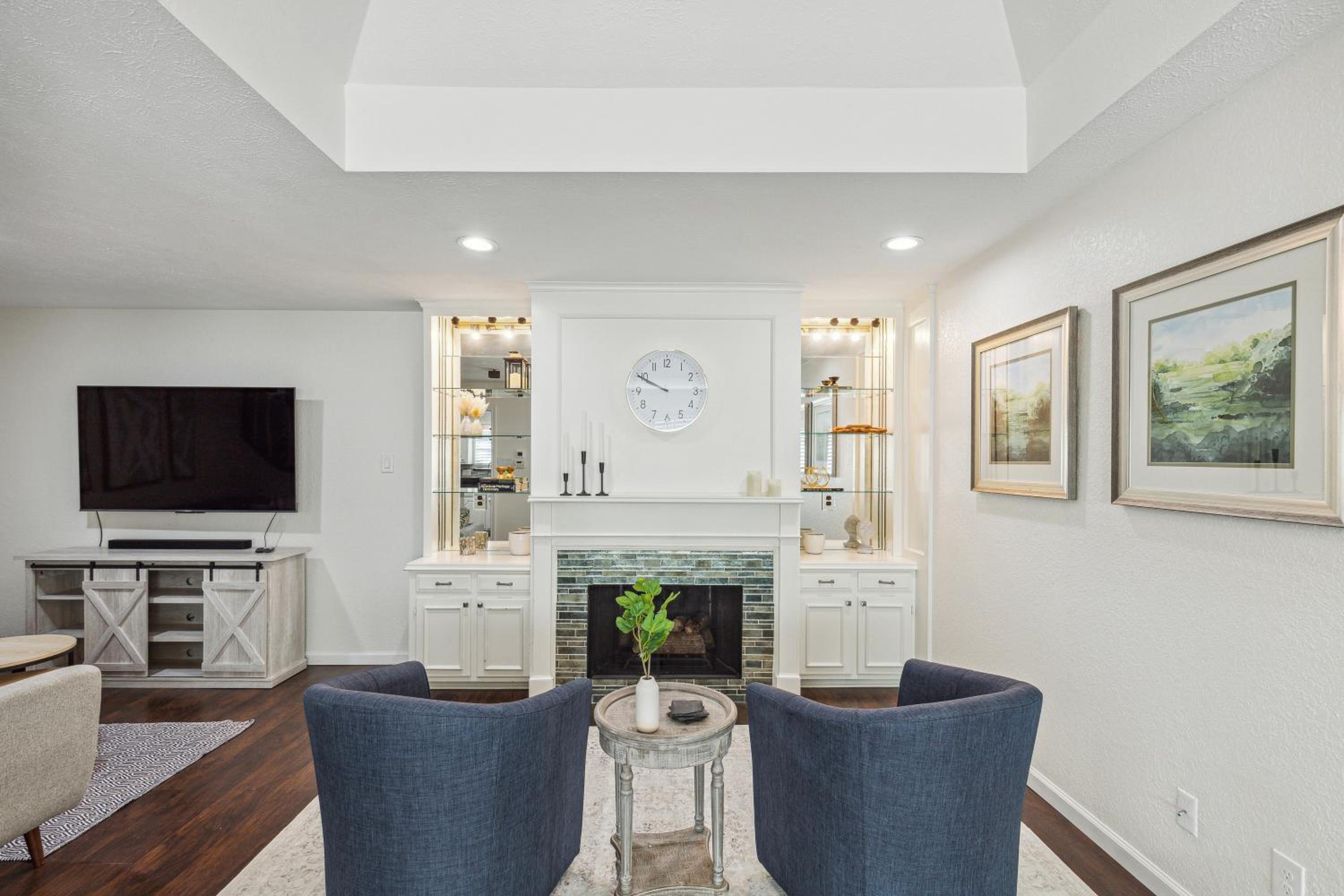 Dallas Gem: 3BR Prime Location view 3