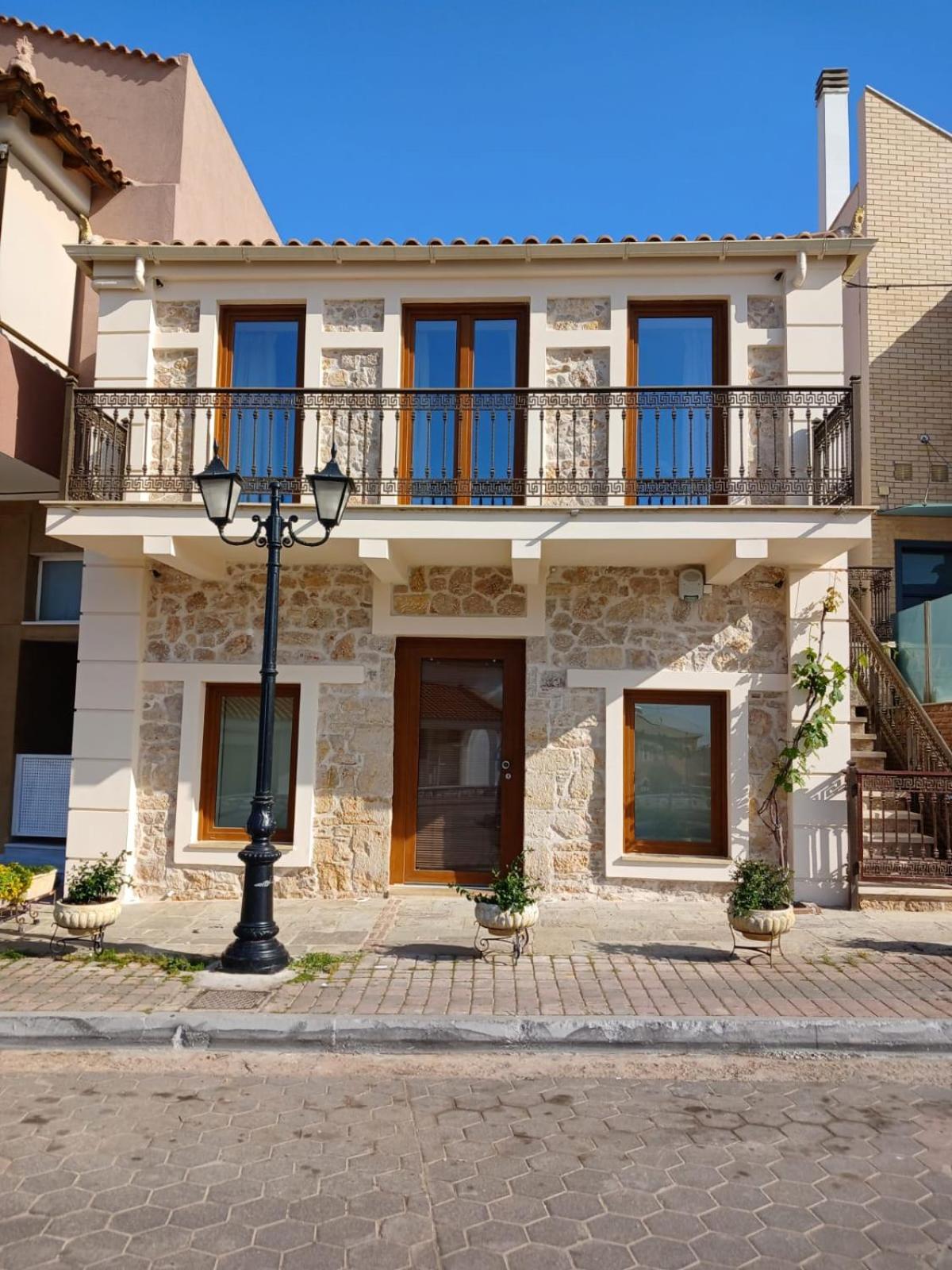 KALAMOS PLAZA