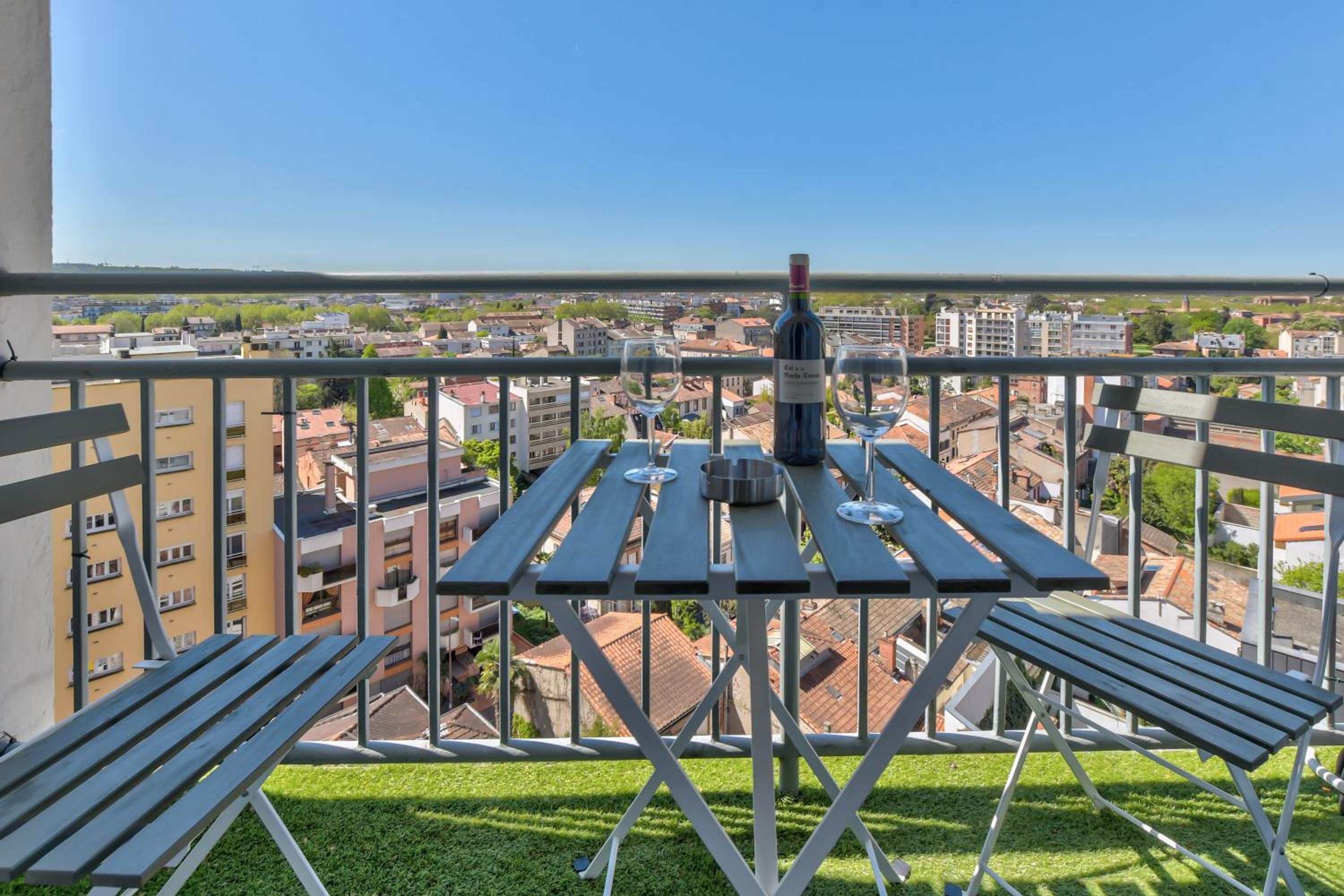 Sunset Duplex - Grand-Rond, Jardin des plantes, centre-ville, 2 BDRs 60m2, AC, Netflix - T3 60m2 avec clim
