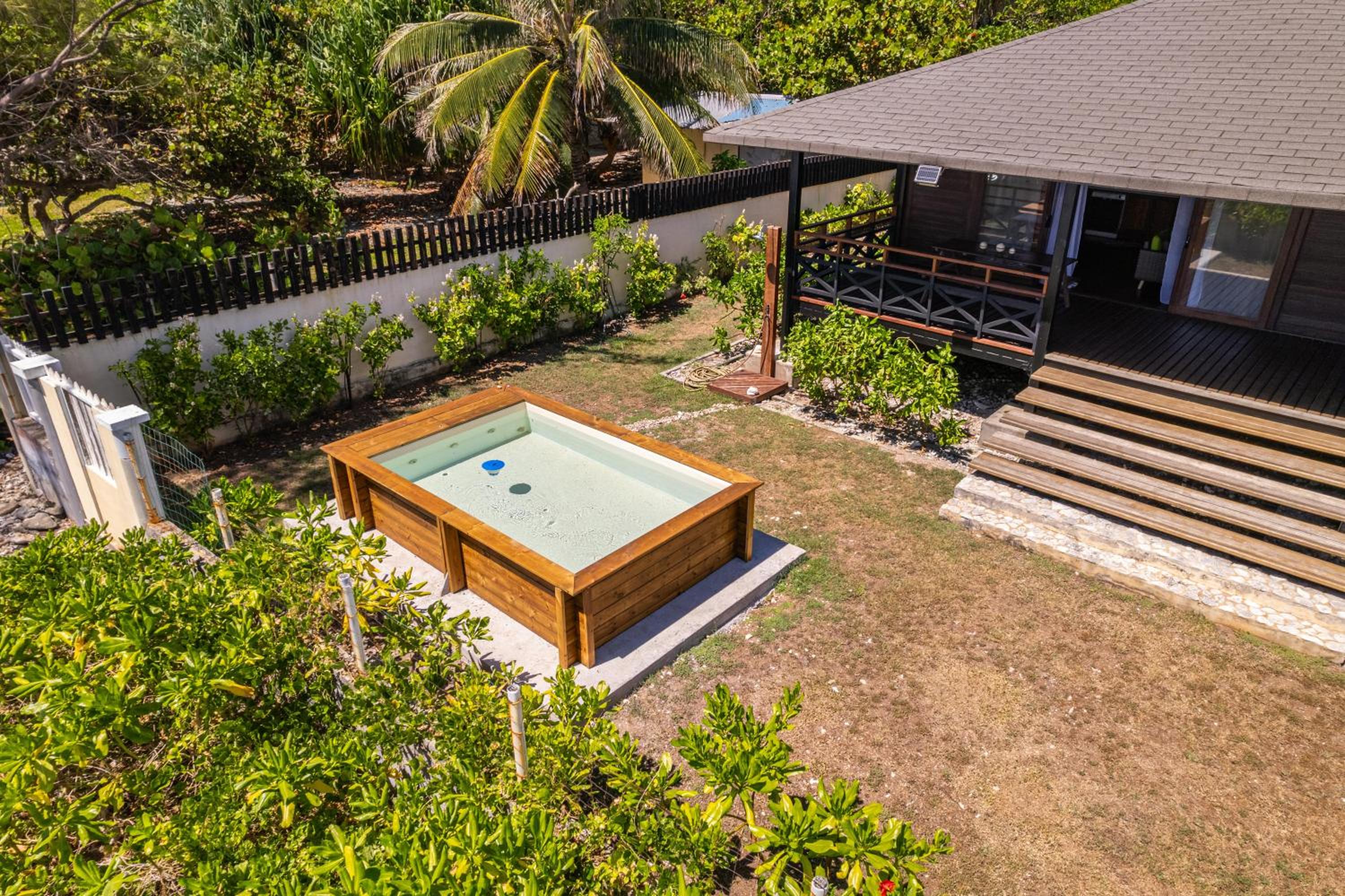Bungalow N°1 Temae Beach by Enjoy villas view 2