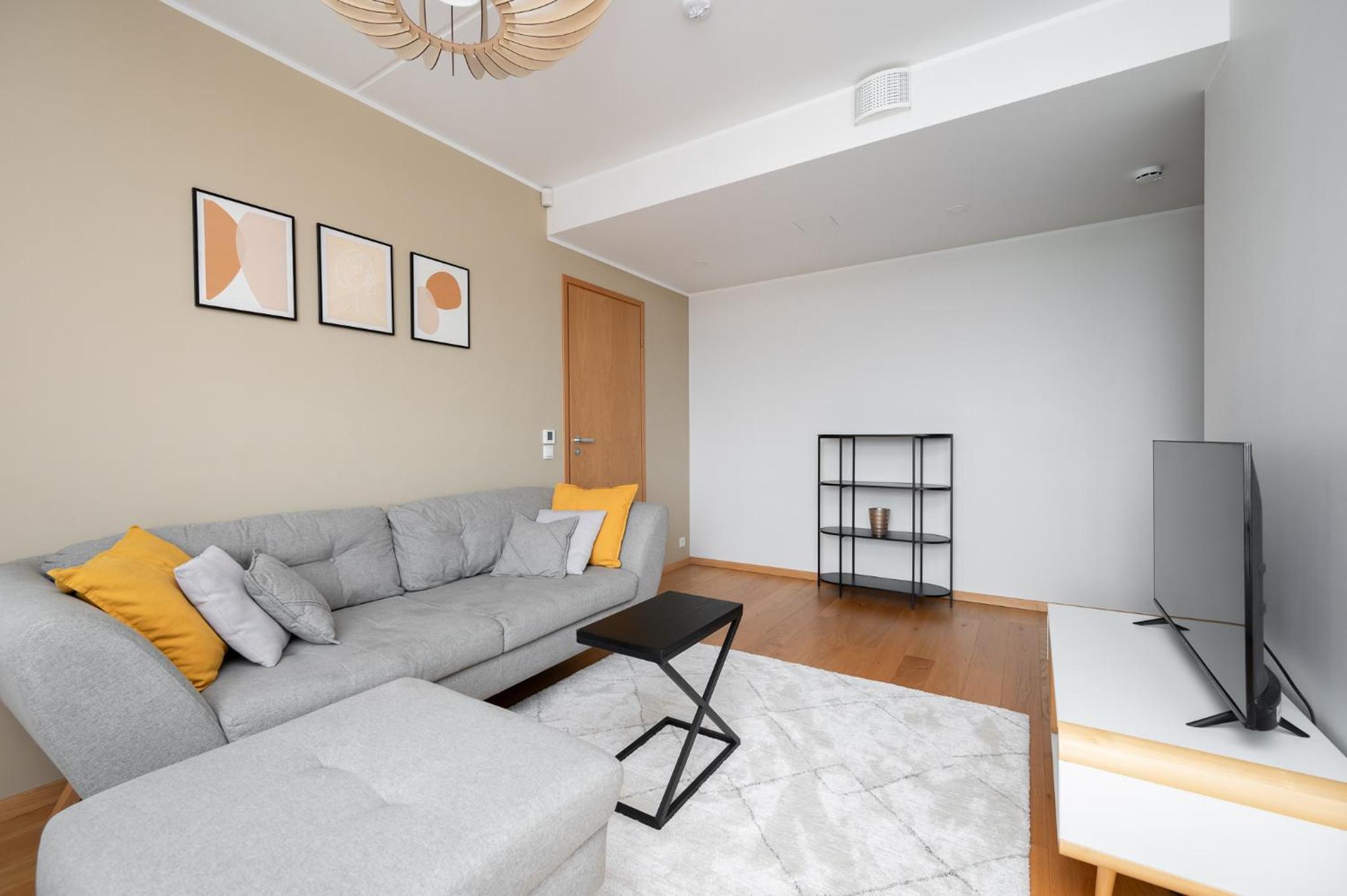 City Stay Tallinn apartment with seaview
