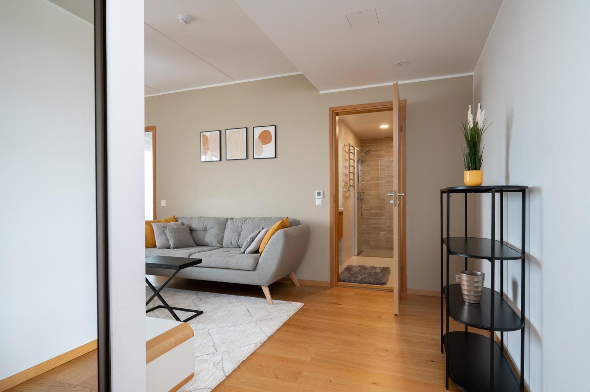 City Stay Tallinn apartment with seaview