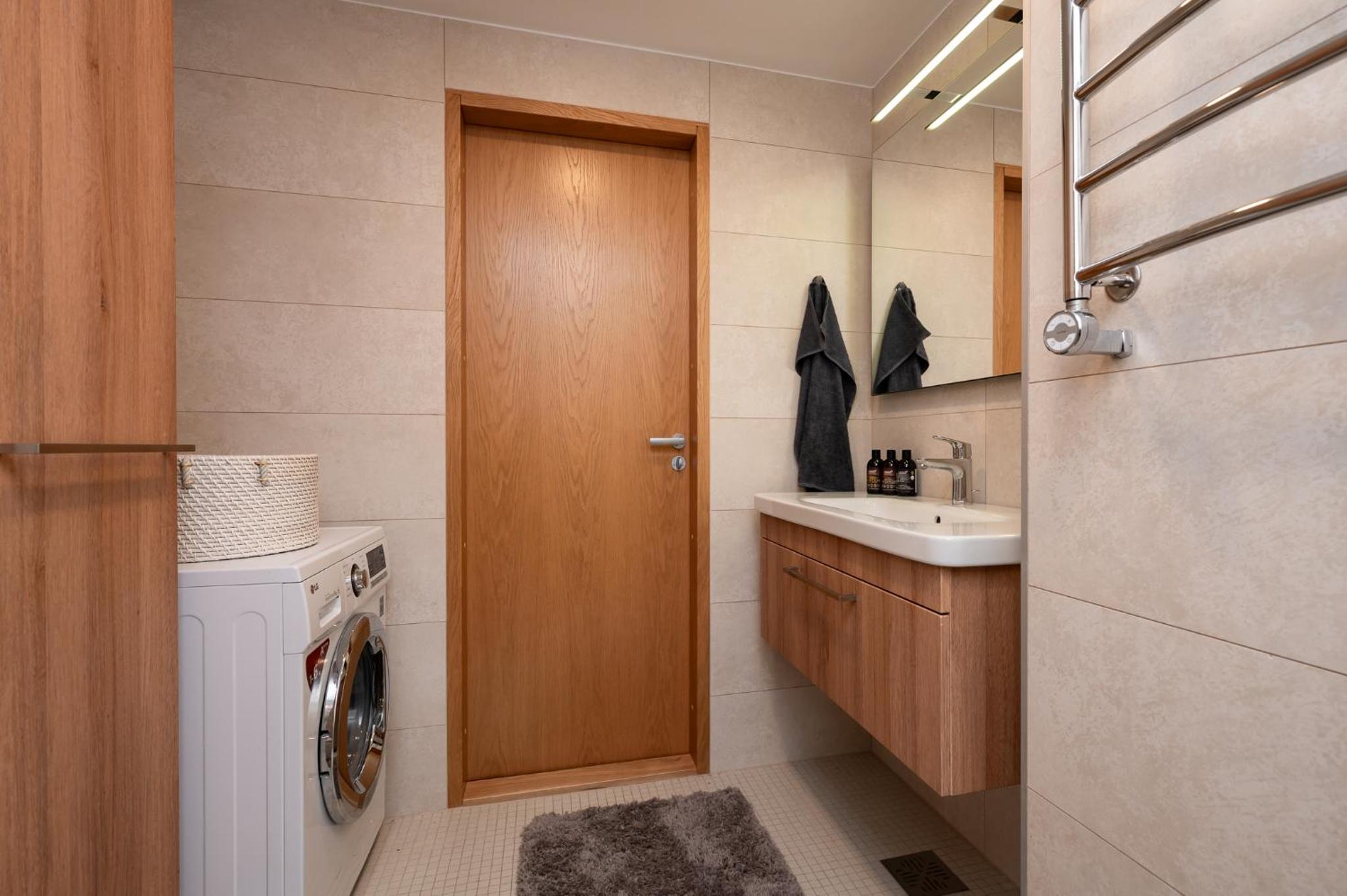 City Stay Tallinn apartment with seaview