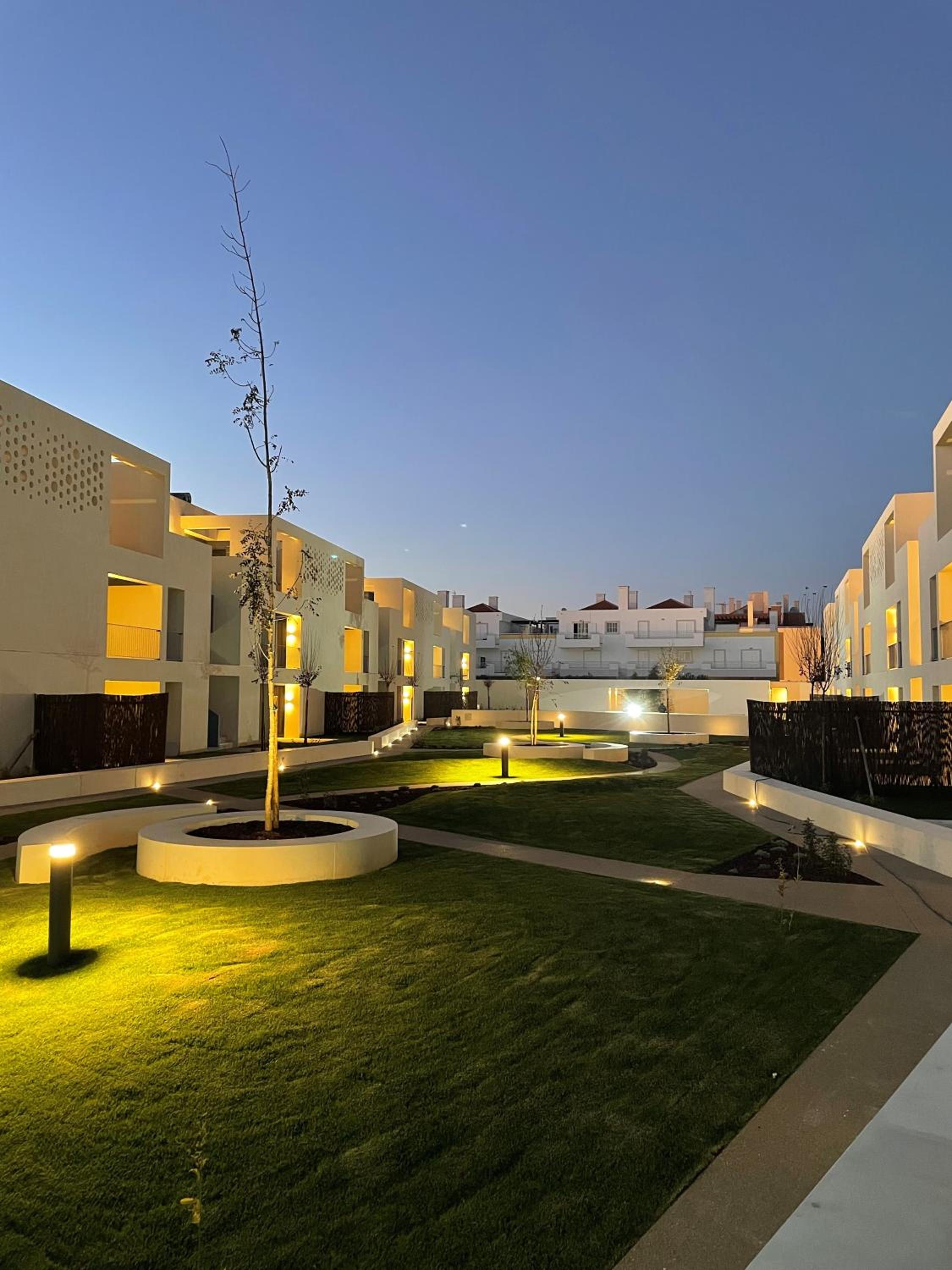 Elegant 2BR Apt Steps To Ria Formosa, Pool & Gym view 3