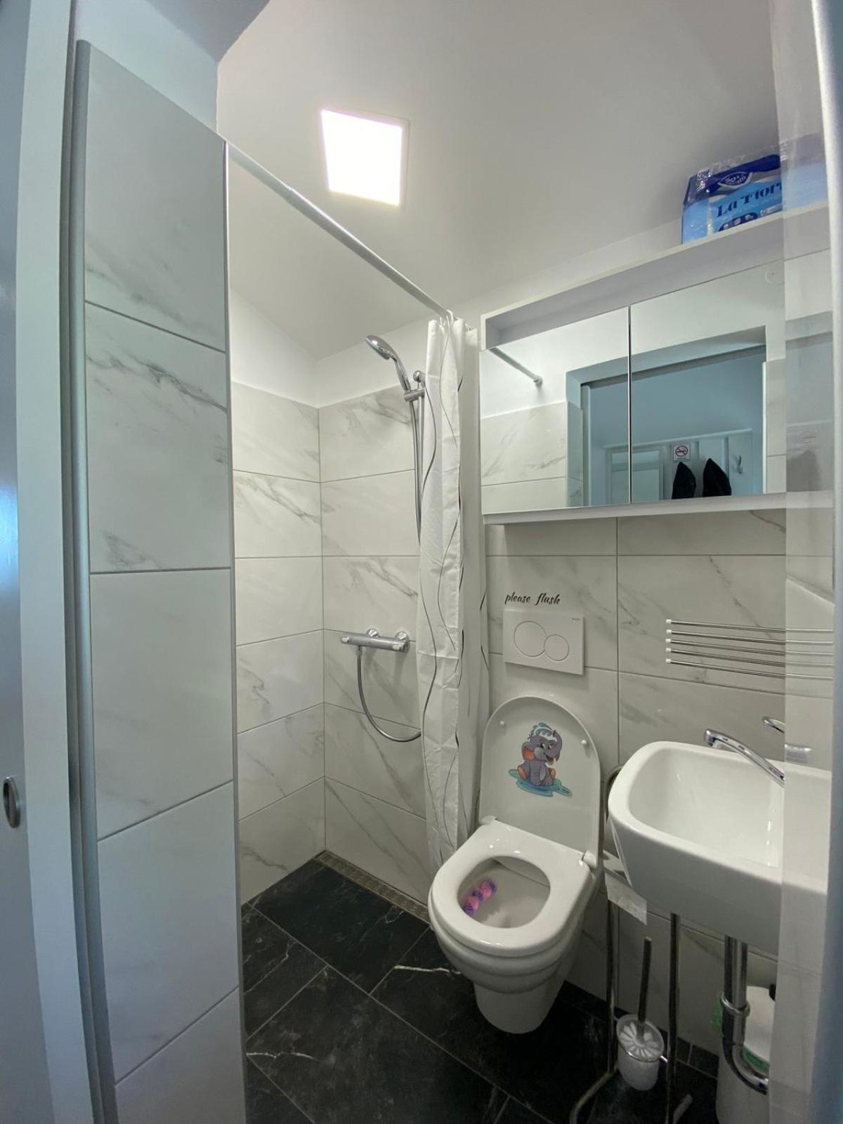 Apartma Vista Baredi