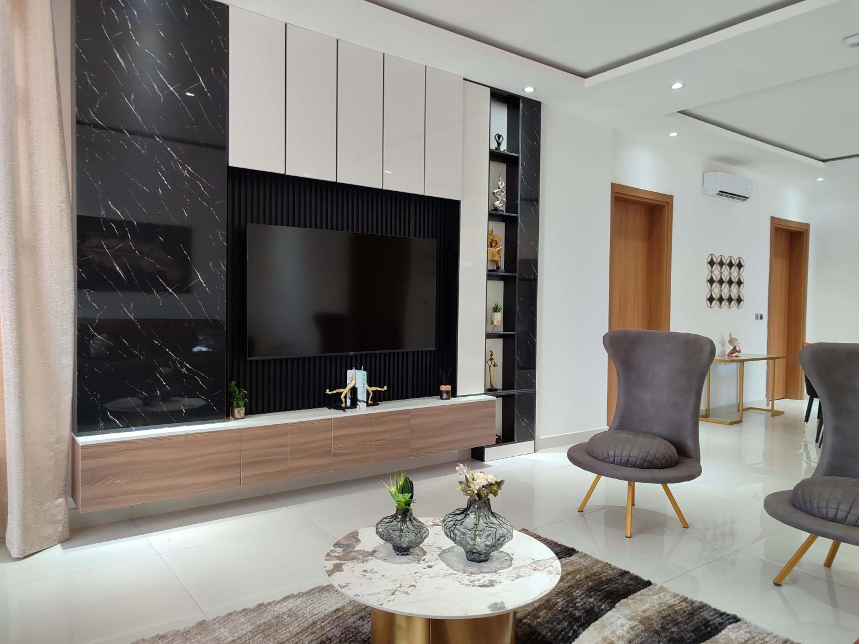 MISIN GREEN Grandeur Two Bedroom Apartment view 2