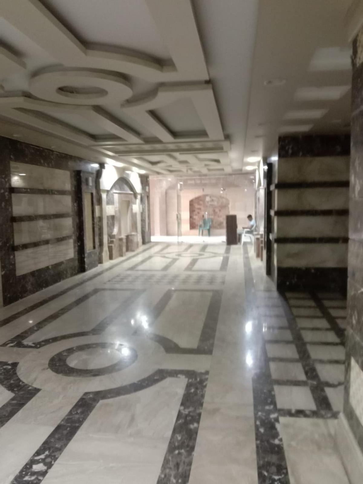Meret Palace