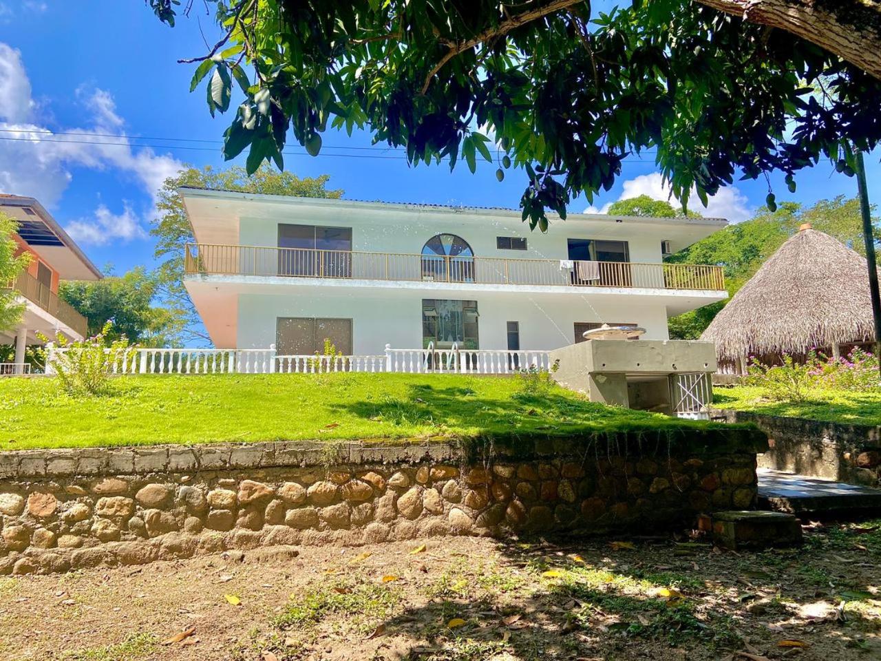 Casa Agua de Dios