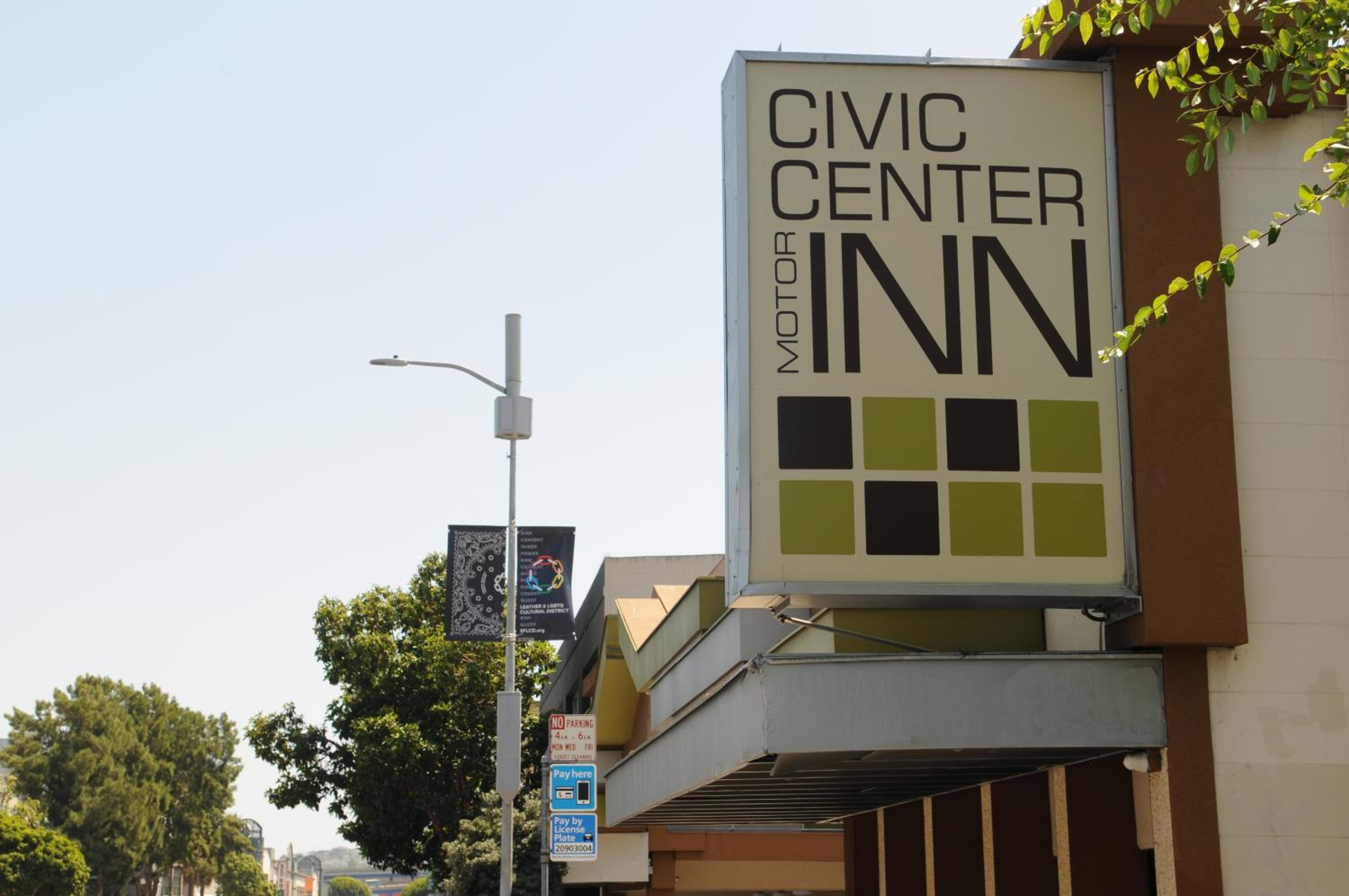 Civic Center Motor Inn photo 5