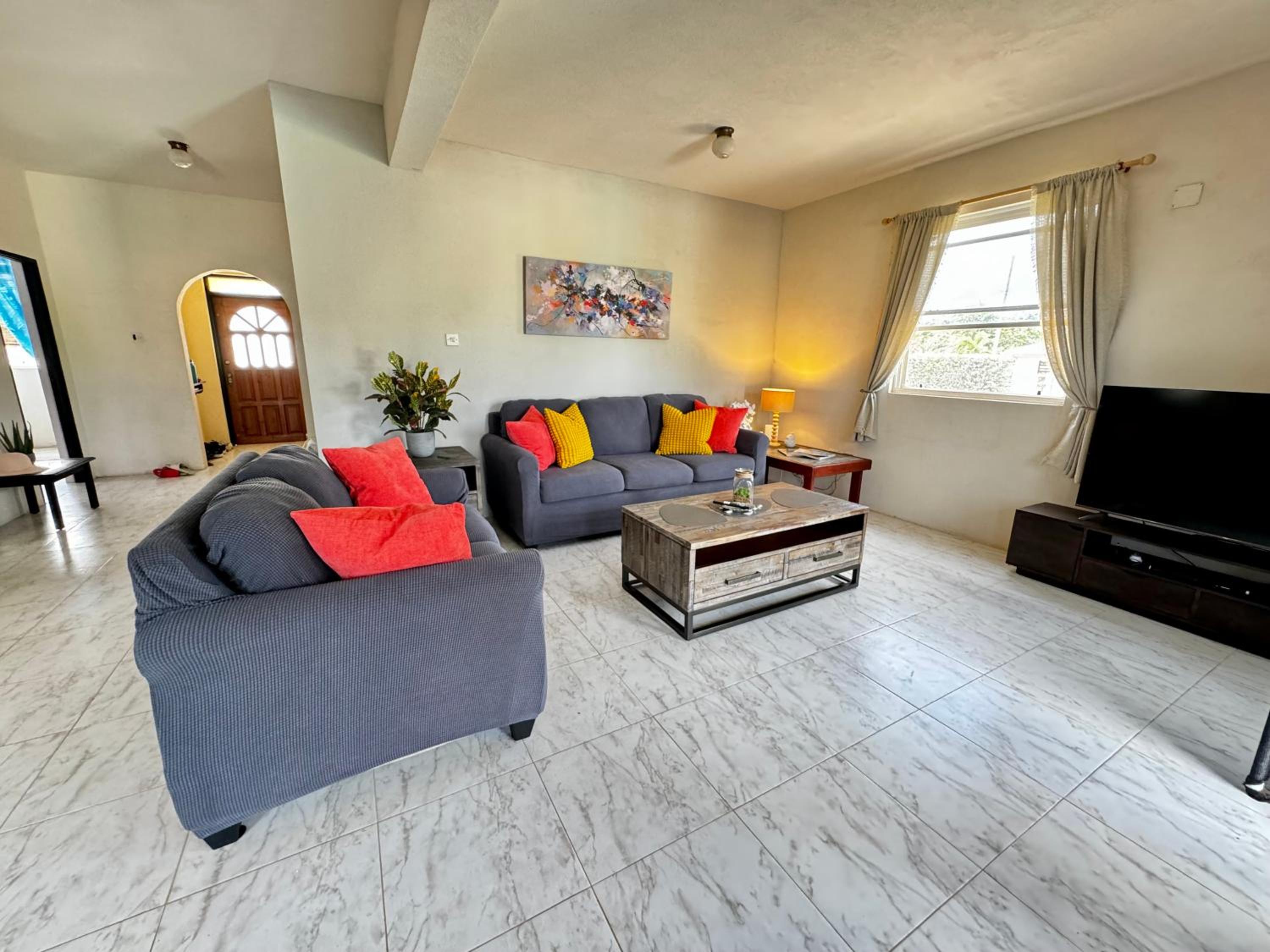 Lailamar Villa, Ocean View, AC & Pool - Entire Villa