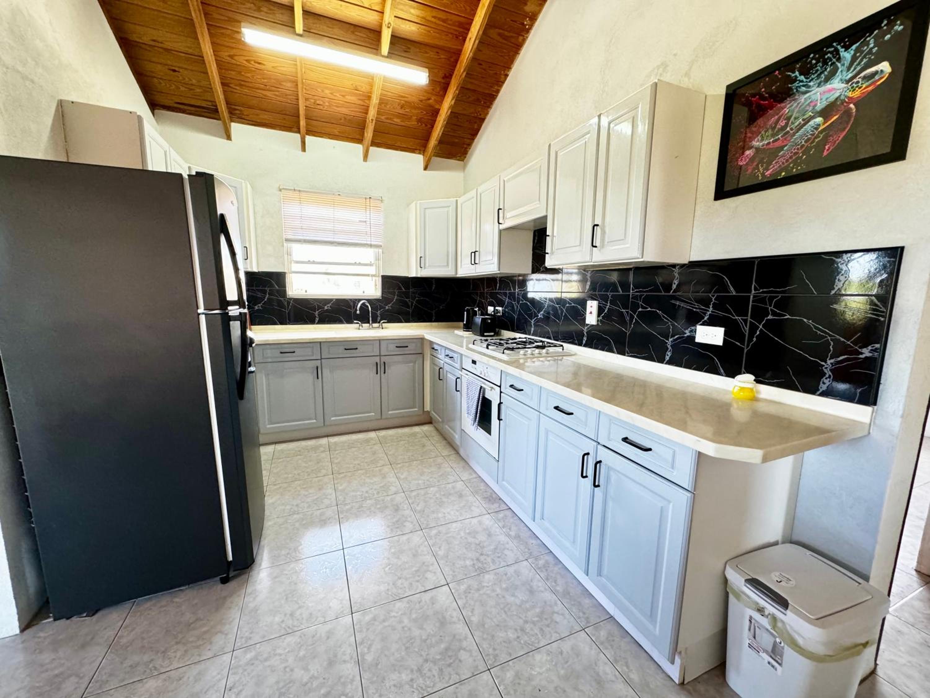 Lailamar Villa, Ocean View, AC & Pool - Entire Villa