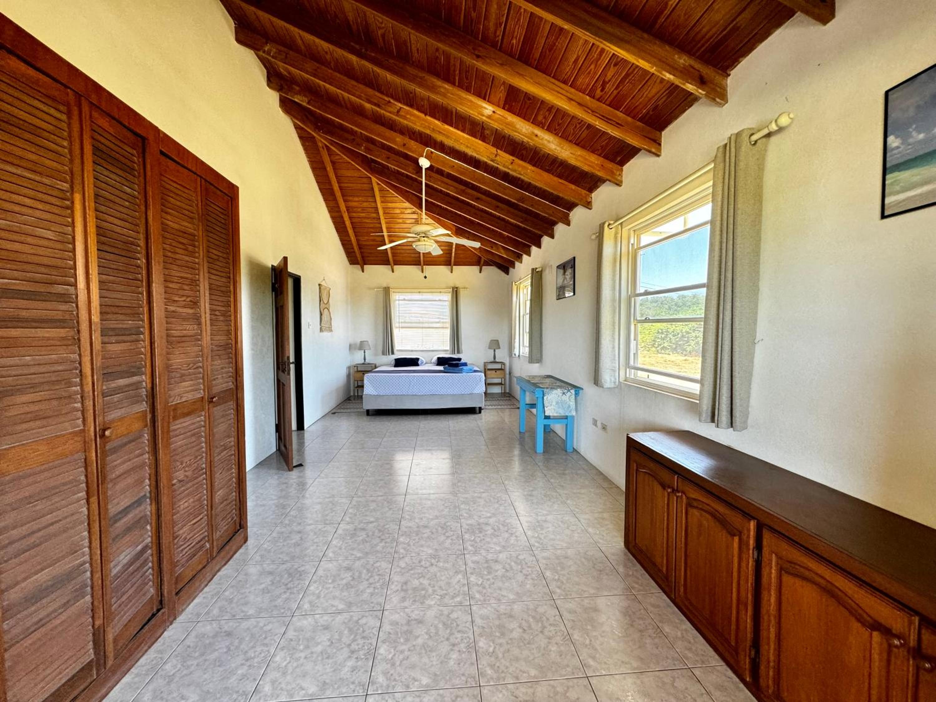 Lailamar Villa, Ocean View, AC & Pool - Entire Villa