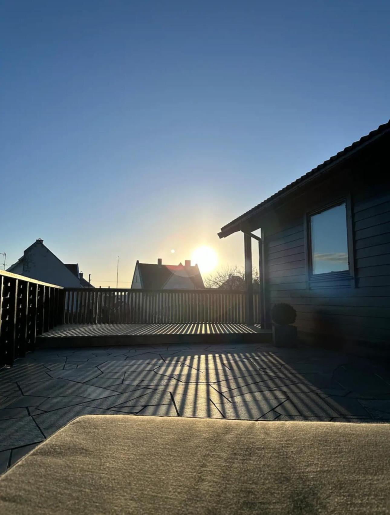 Newly Renovated Centrum House with Large Balcony